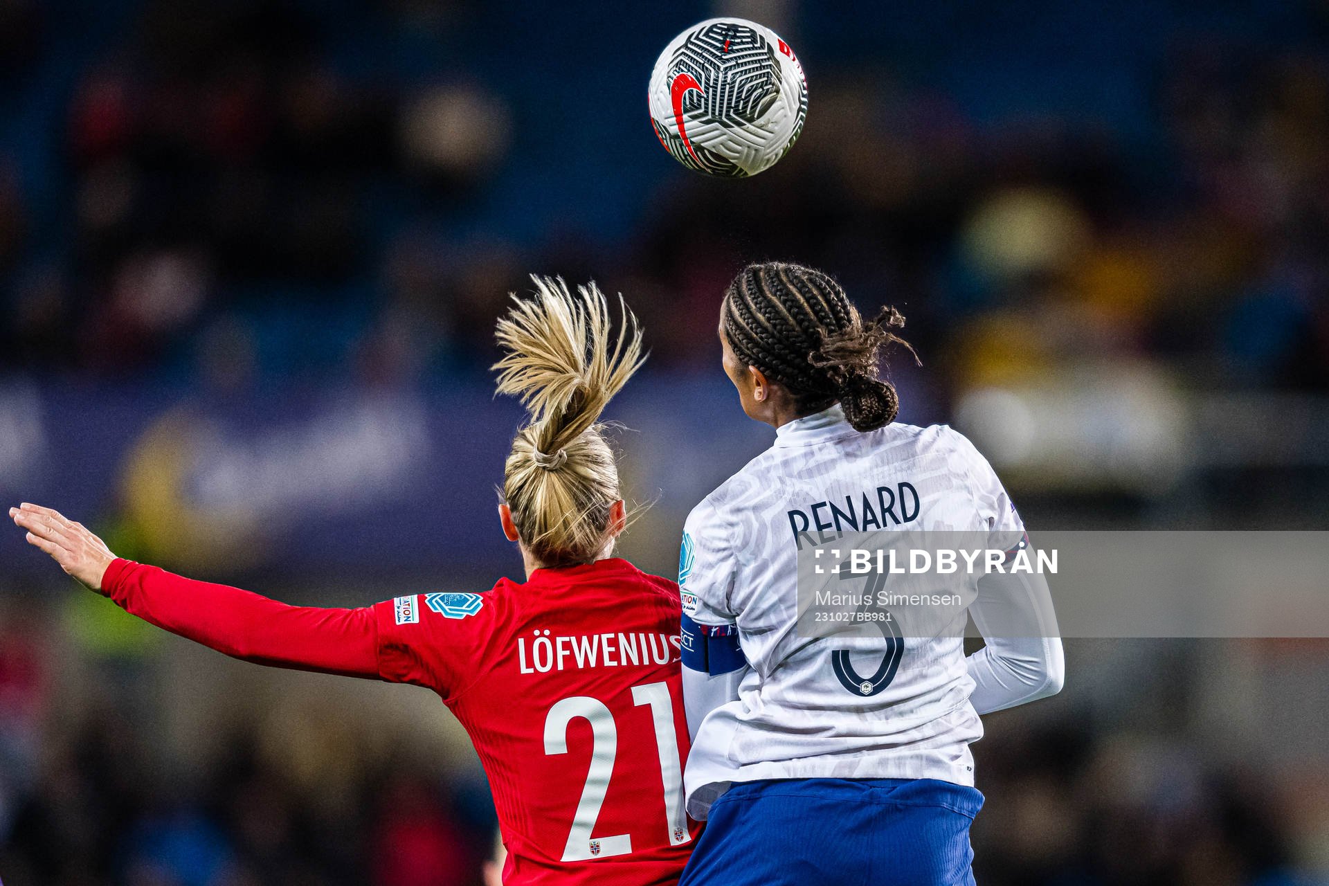 Mimmi Löfwenius of Norway and Wendie Renard of France