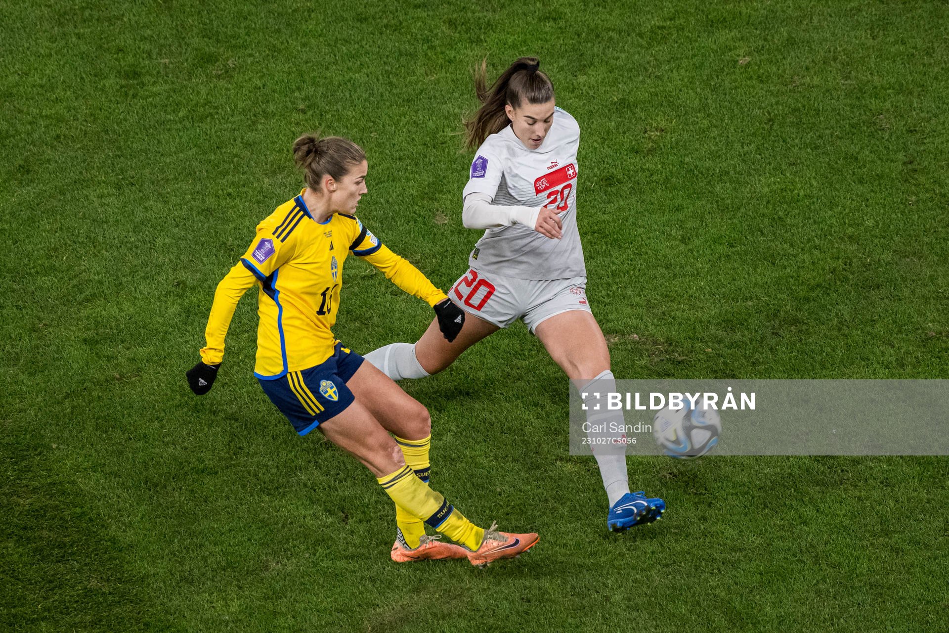 Filippa Angeldahl of Sweden and  Seraina Piubel of