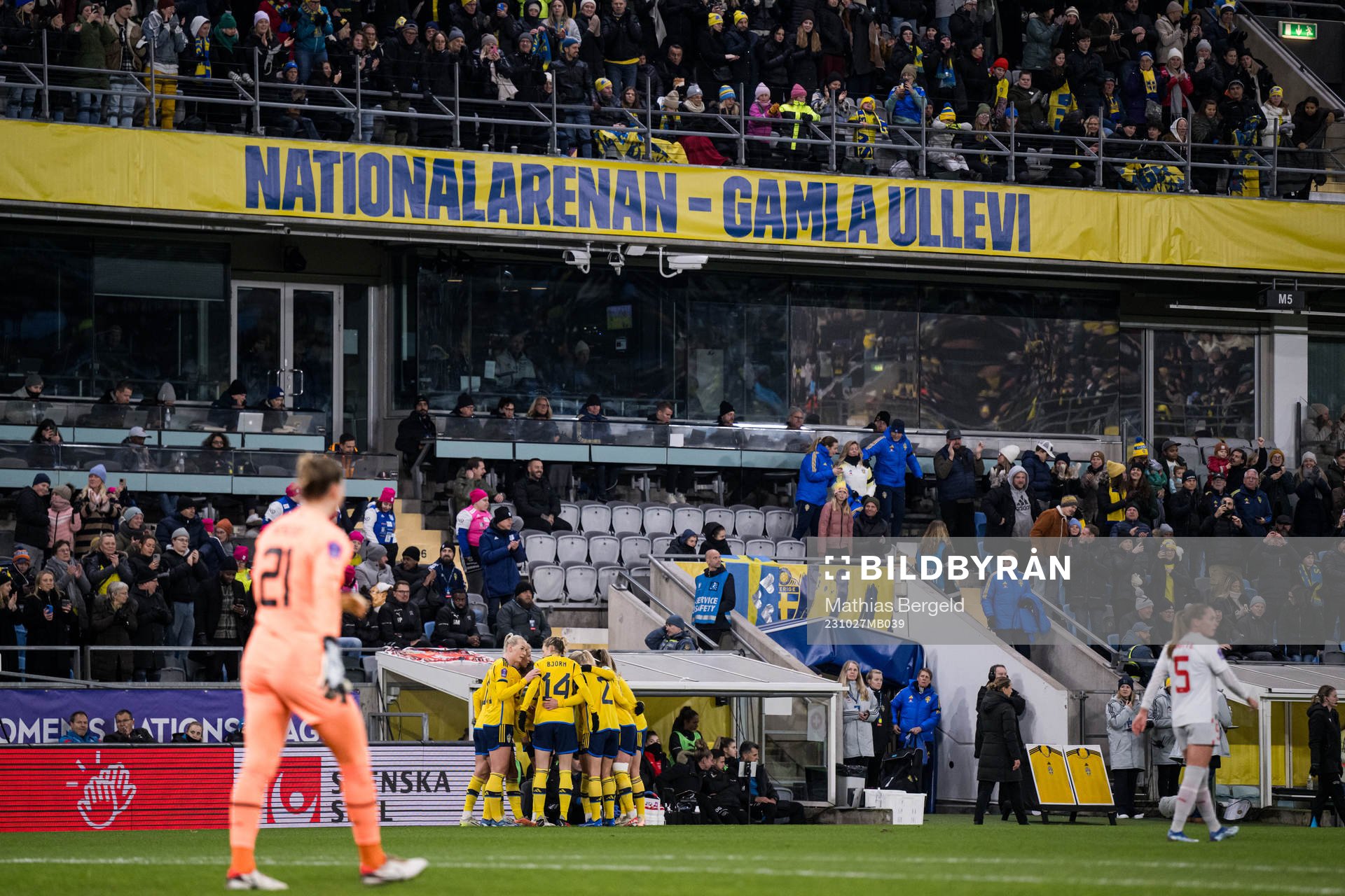 Magdalena Eriksson of Sweden celebrate the 1-0 goal with