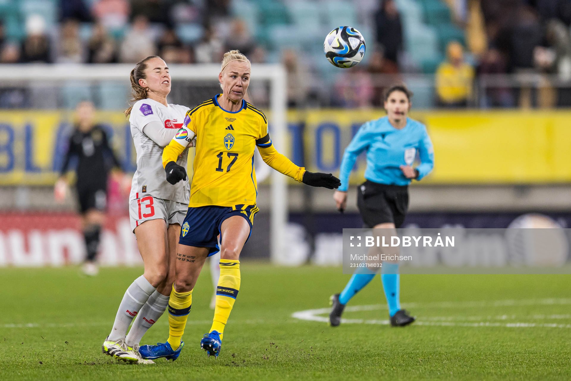 Lia Wälti of Switzerland and Caroline Seger of Sweden