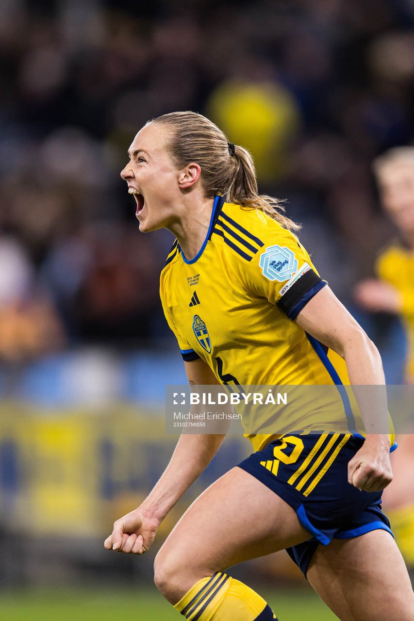 Magdalena Eriksson of Sweden celebrates the 1-0 goal