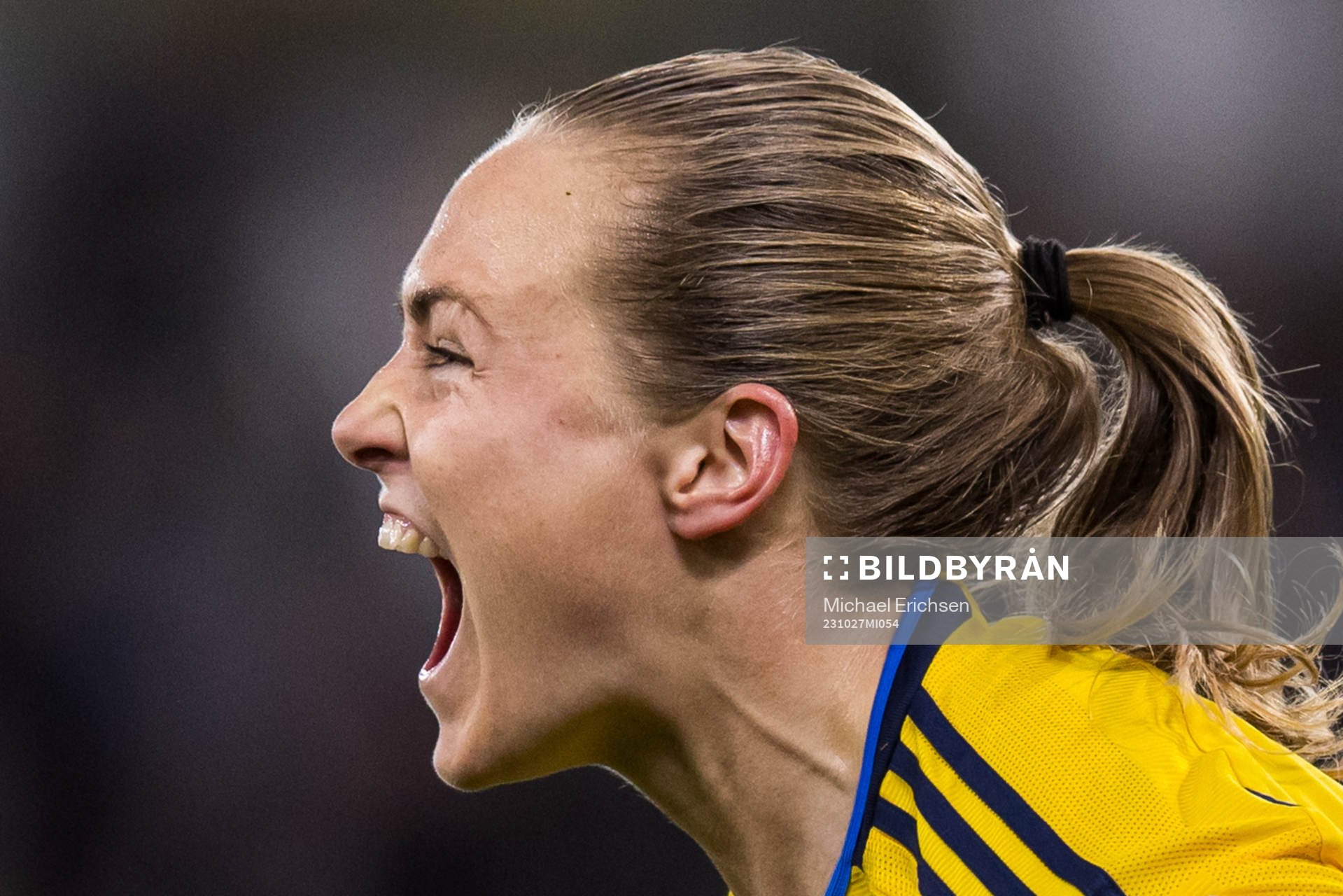 Magdalena Eriksson of Sweden celebrates the 1-0 goal