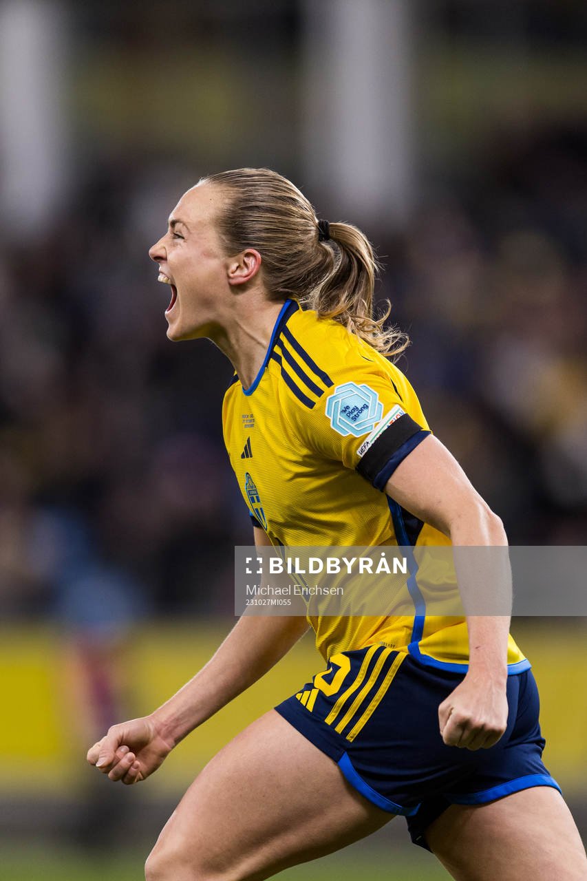 Magdalena Eriksson of Sweden celebrates the 1-0 goal