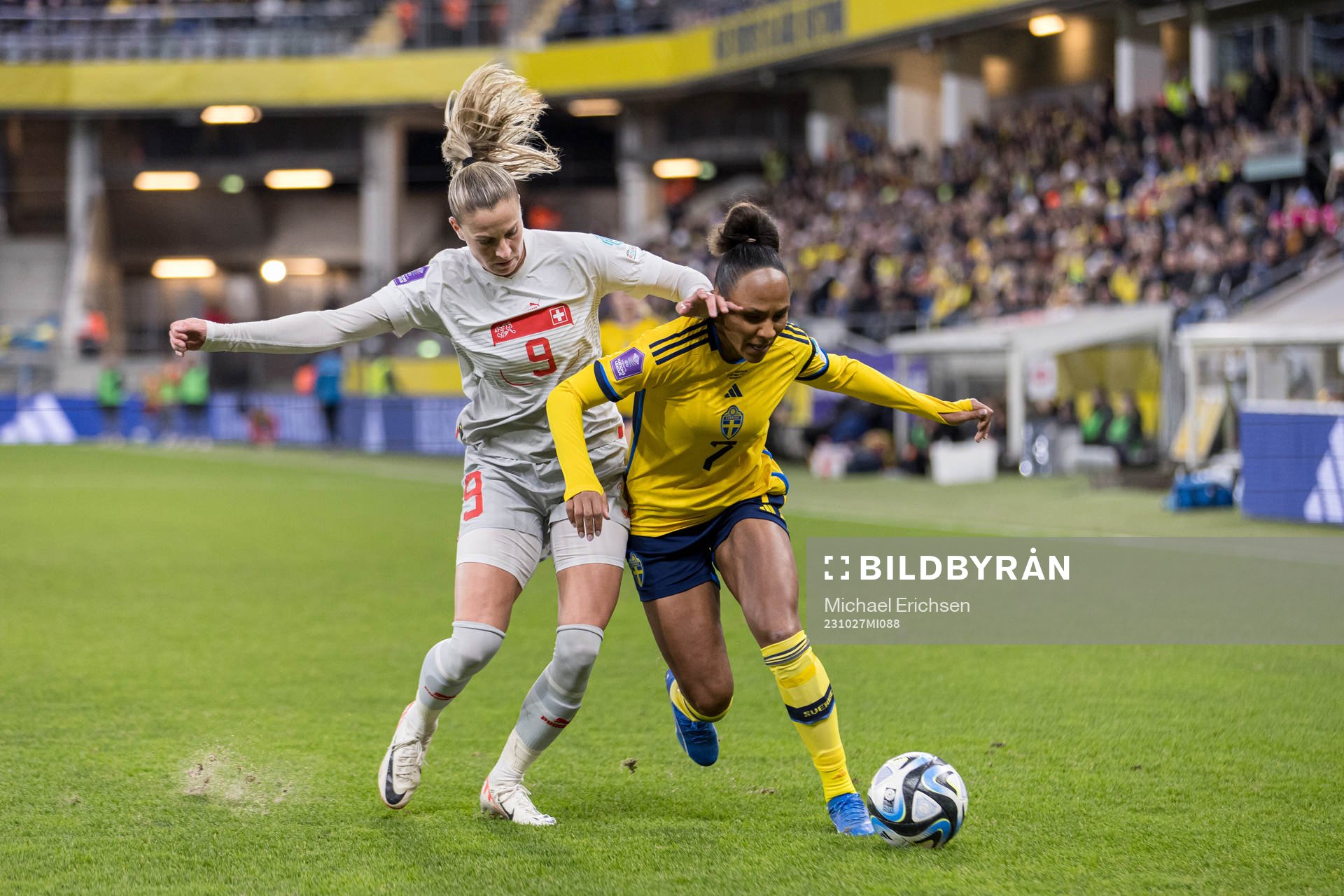 Ana-Maria Crnogorcevic of Switzerland and Madelen Janogy of