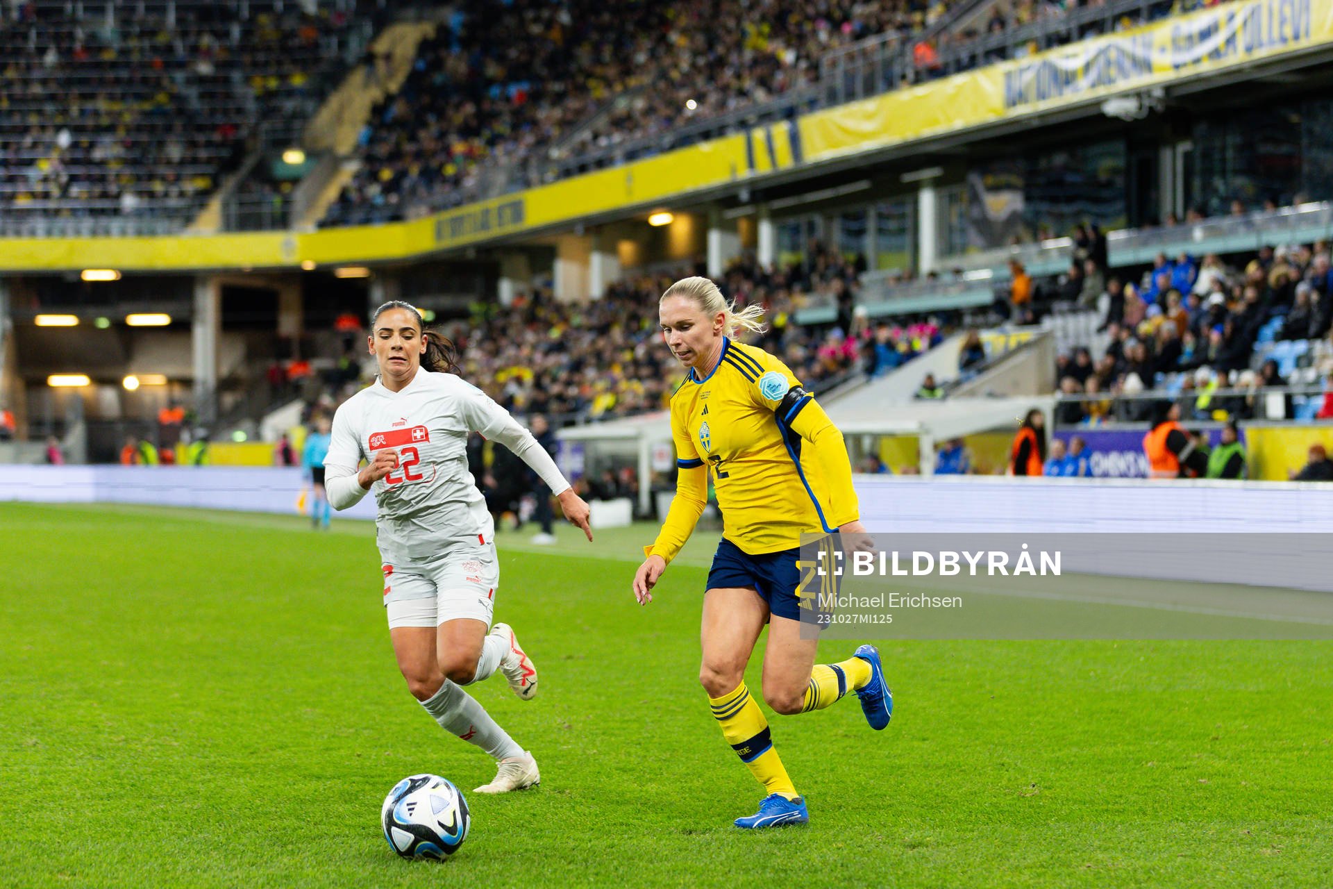 Meriame Terchoun of Switzerland and Jonna Andersson of