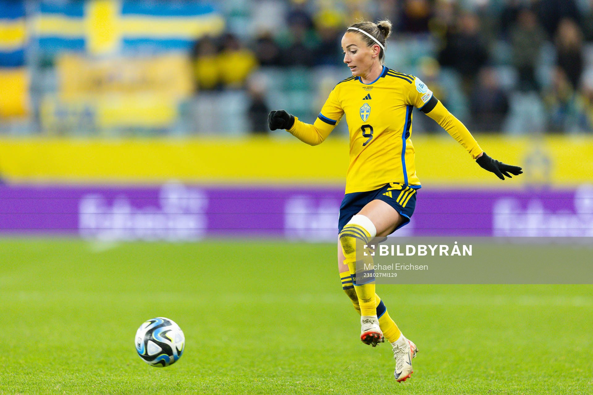 Kosovare Asllani of Sweden