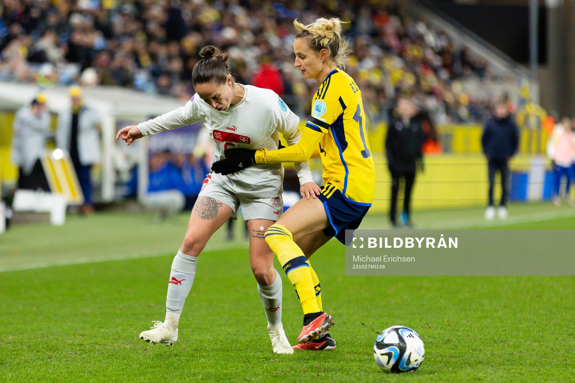 Géraldine Reuteler of Switzerland and Nathalie Björn of