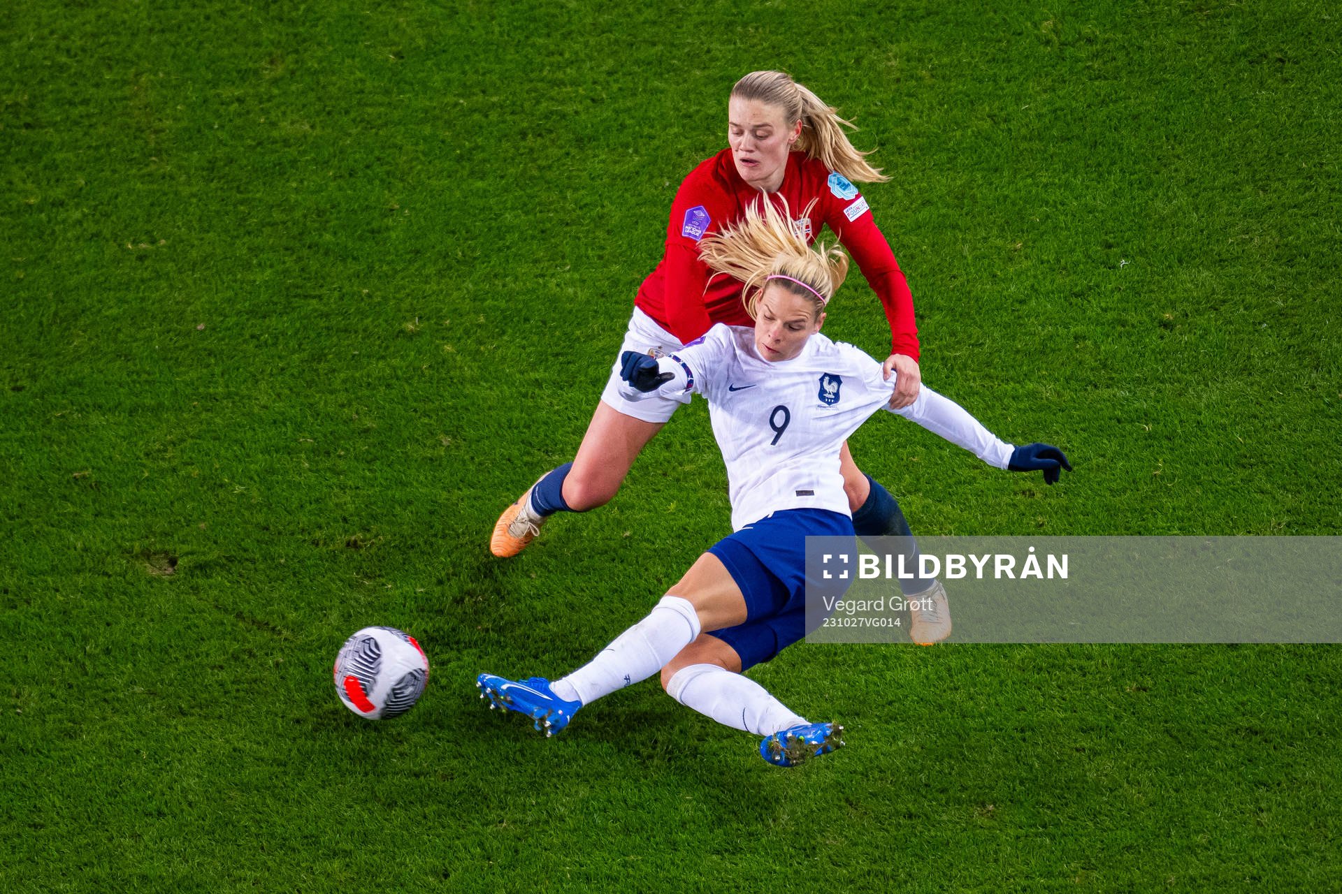 Mathilde Harviken of Norway and Eugénie Le Sommer of France
