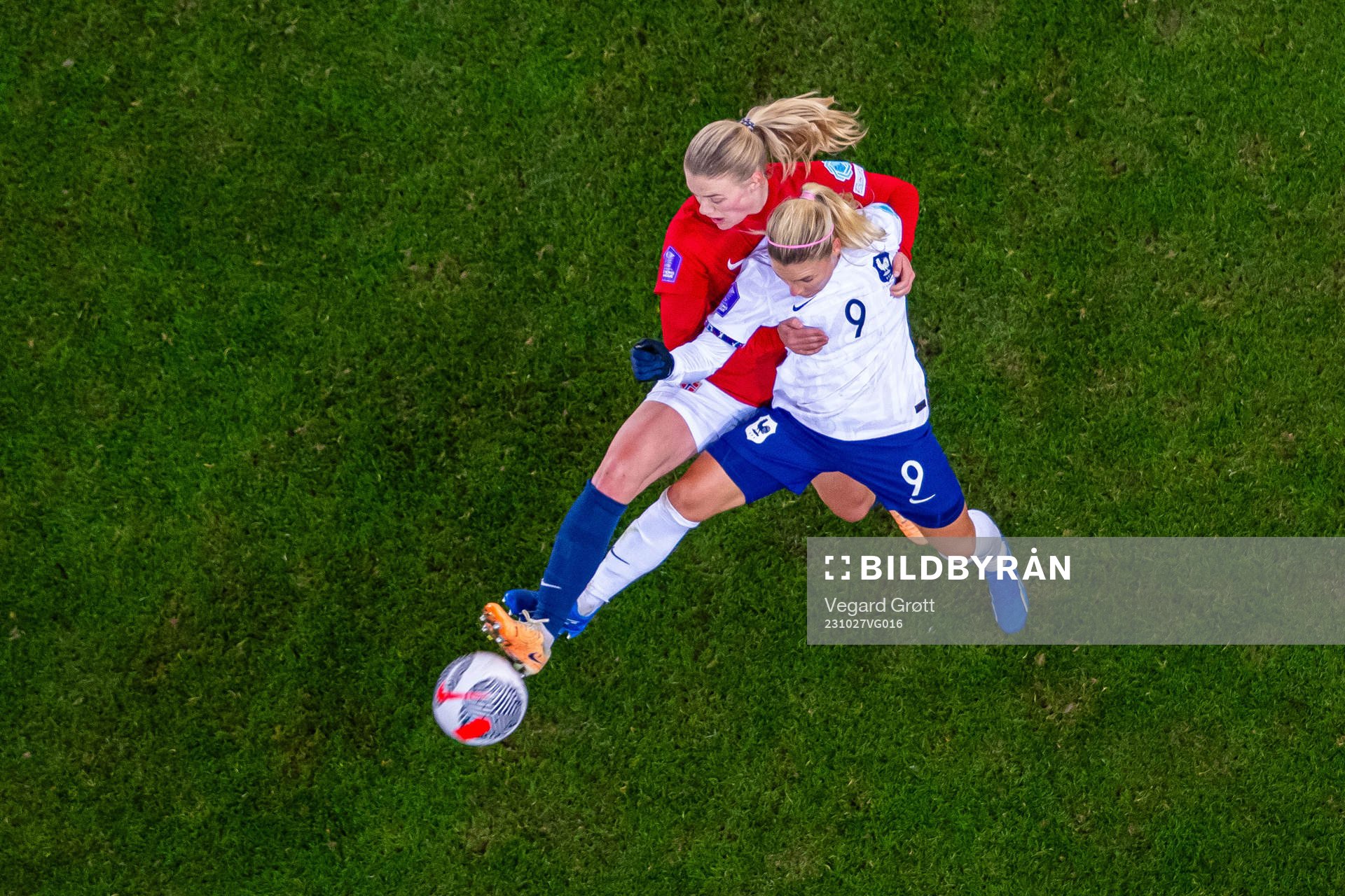 Mathilde Harviken of Norway and Eugénie Le Sommer of France