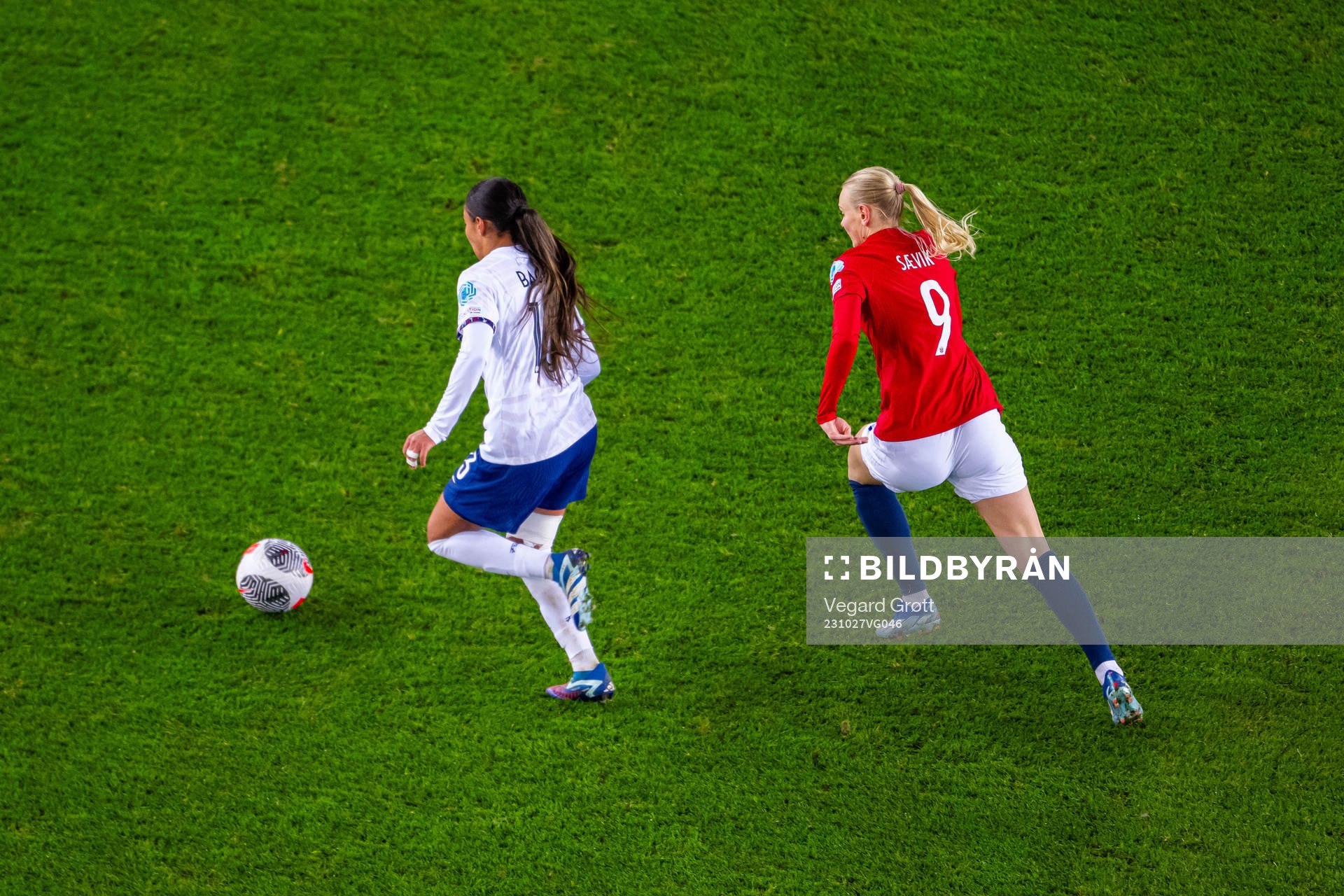 Selma Bacha of France and Karina Sævik of Norway