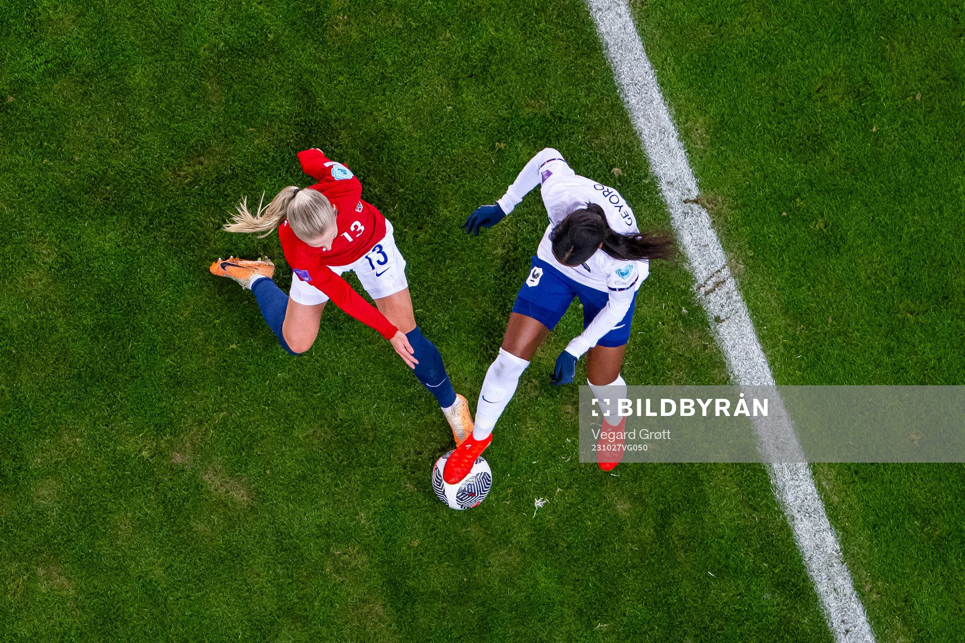 Thea Bjelde of Norway and Grace Geyoro of France