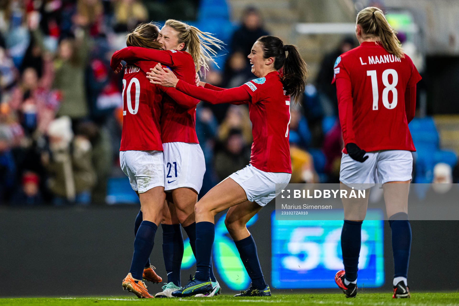 Marit Bratberg Lund of Norway celebrates with Mimmi
