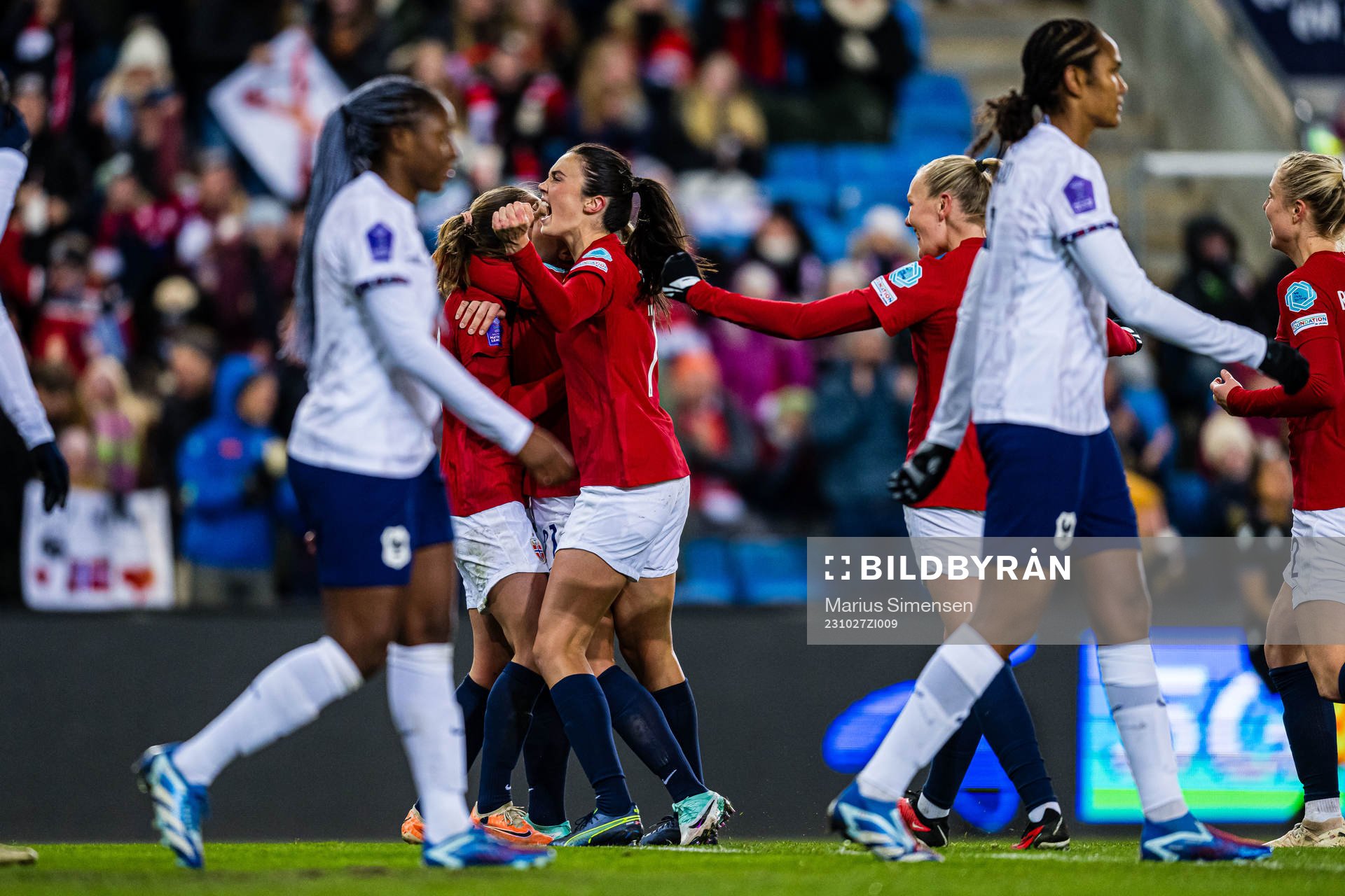 Marit Bratberg Lund of Norway celebrates