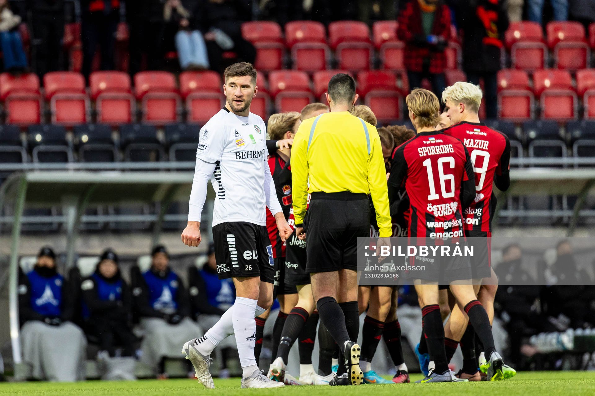 Örebros Axel Oskar Andrésson deppar