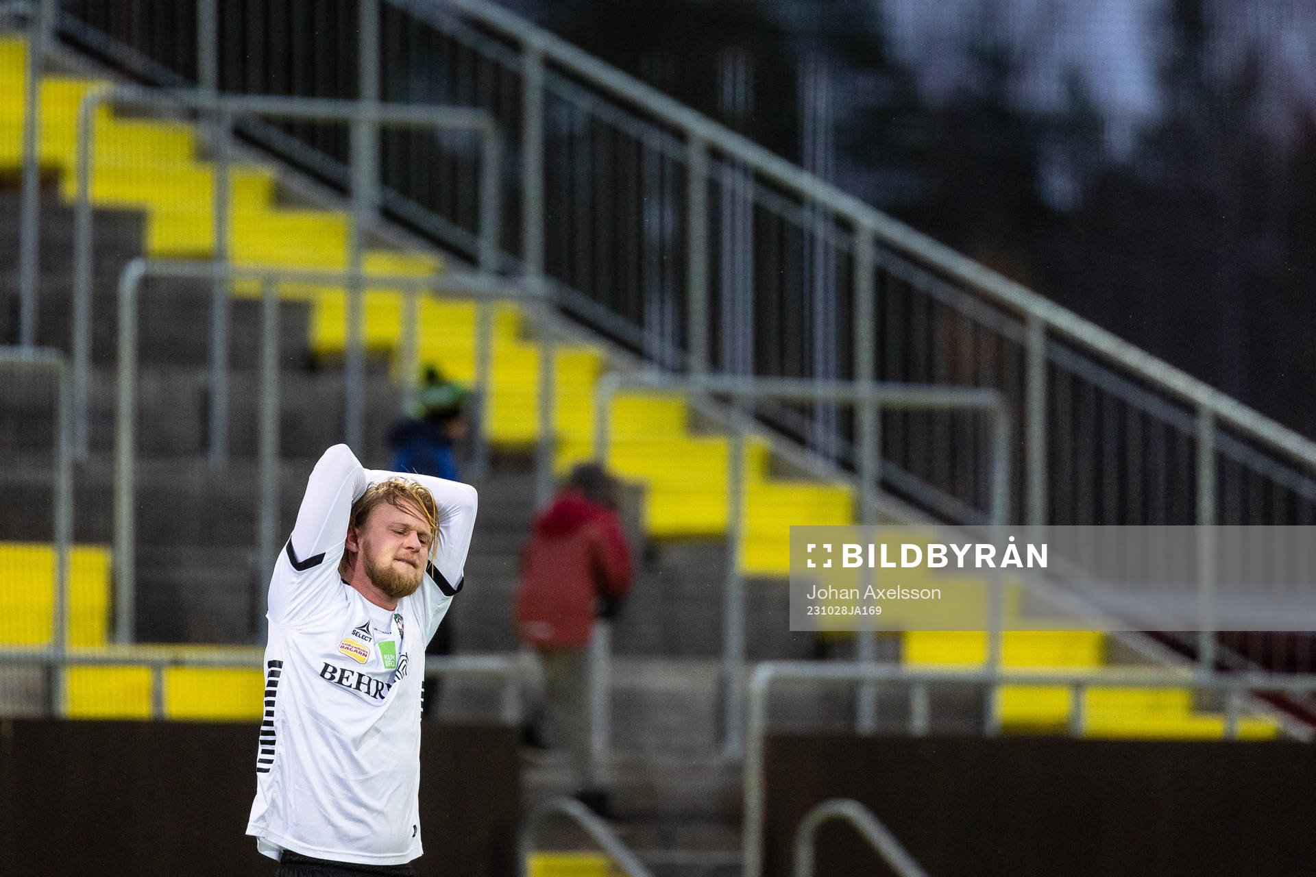 Örebros Kalle Holmberg har ont