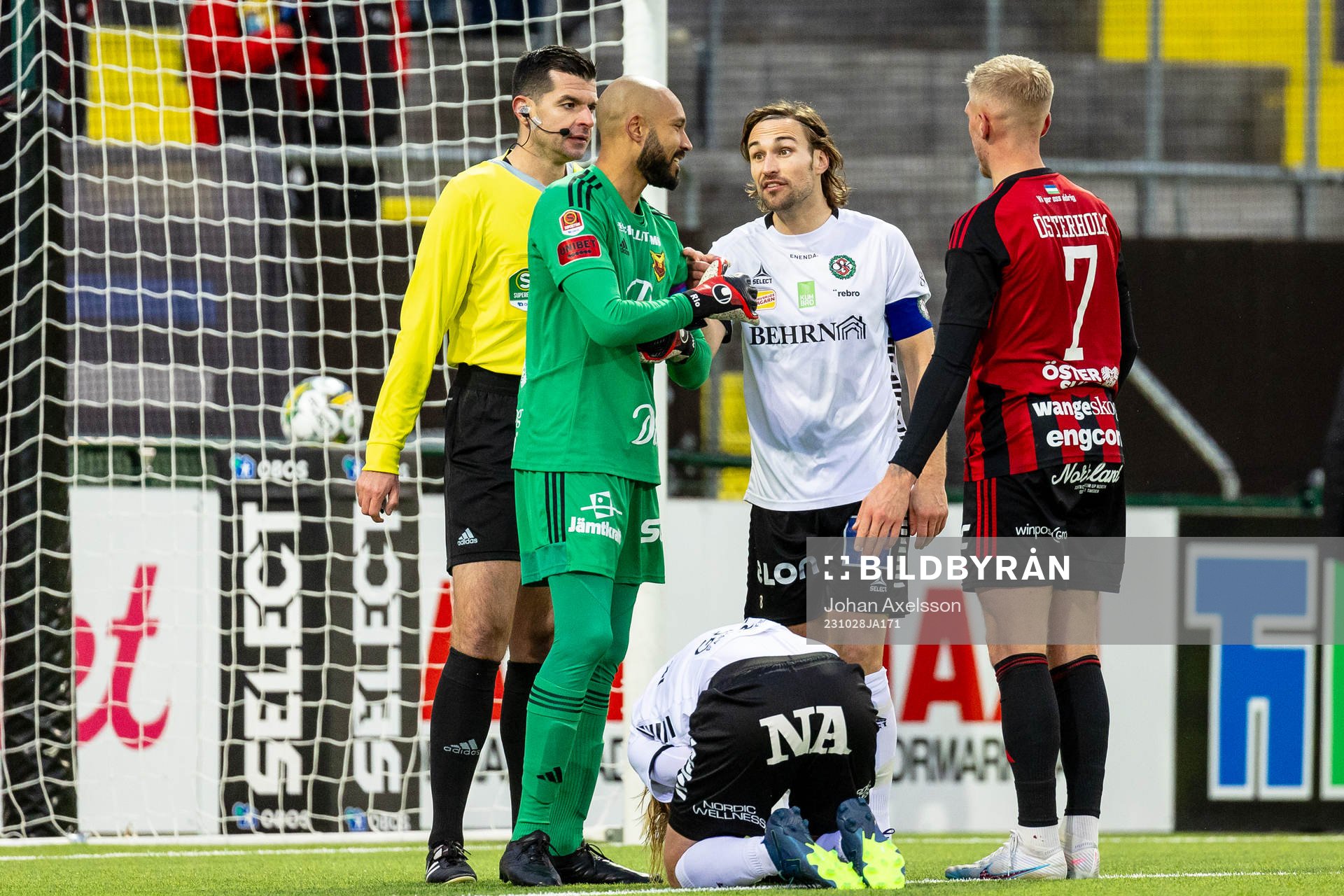 Örebros Kalle Holmberg har ont