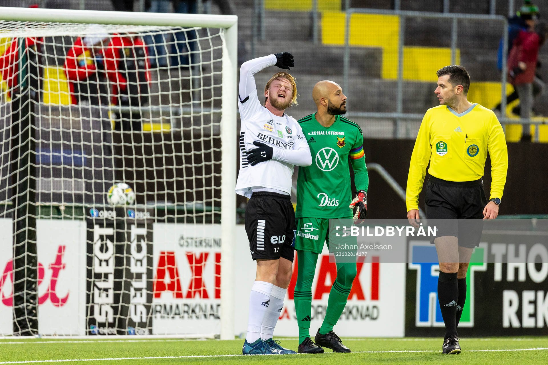 Örebros Kalle Holmberg har ont
