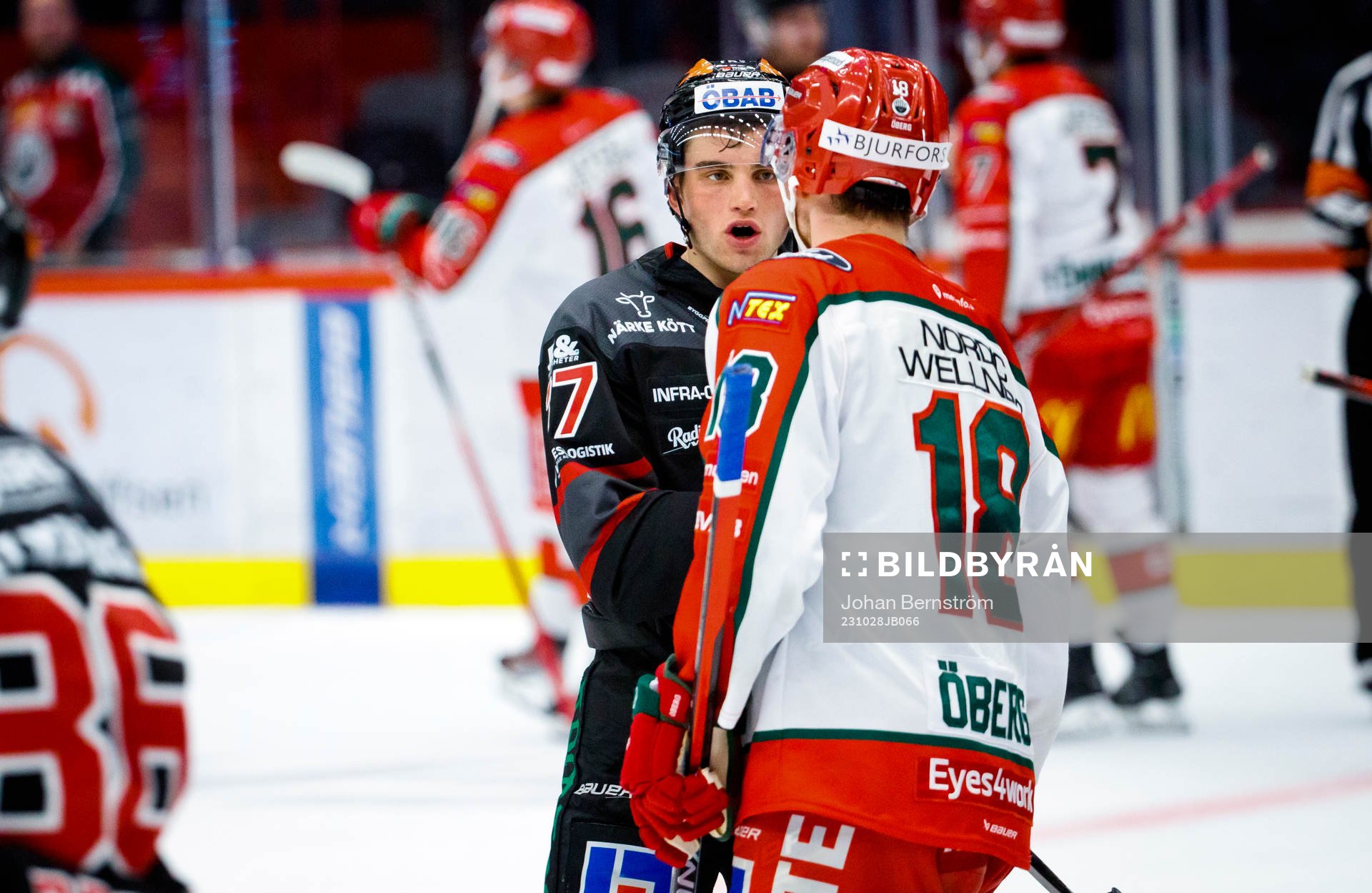 Örebros Glenn Gustafsson och Frölundas Linus Öberg