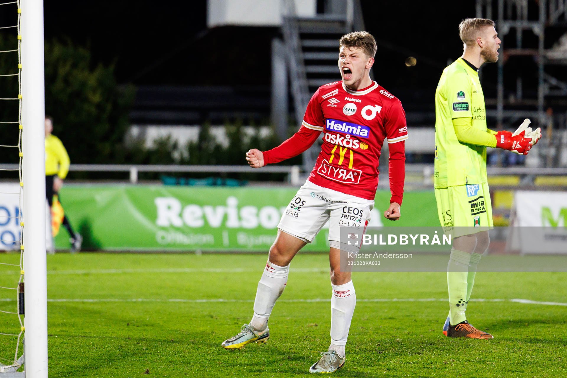 Degerfors Gustav Lindgren jublar
