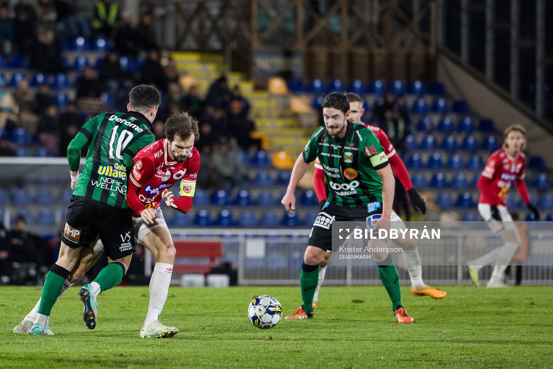 Varbergs Ismet Lushaku och Degerfors Sebastian Ohlsson