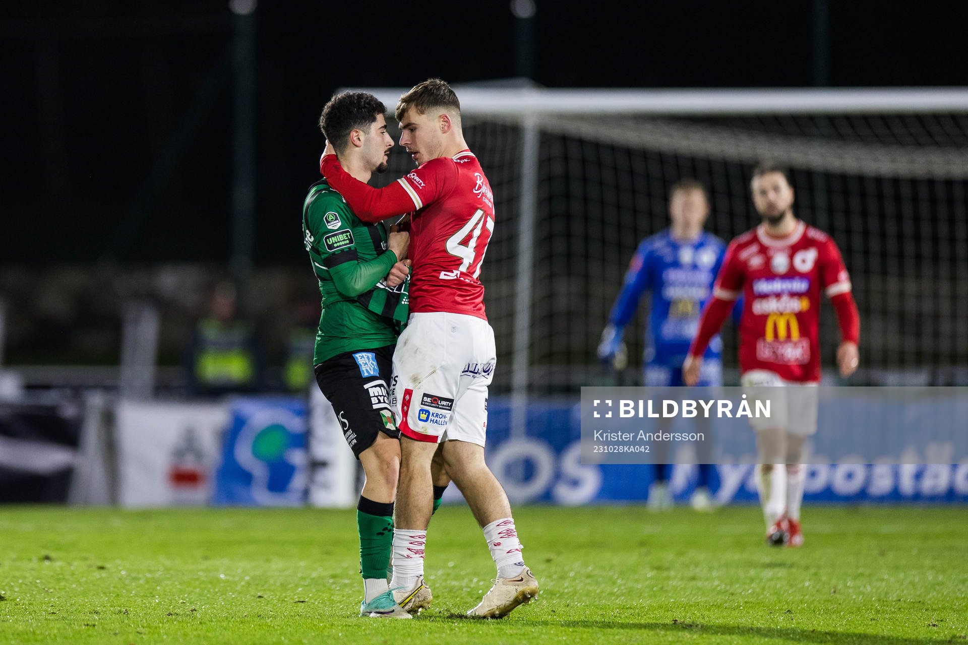 Irriterat mellan Varbergs Ismet Lushaku och Degerfors
