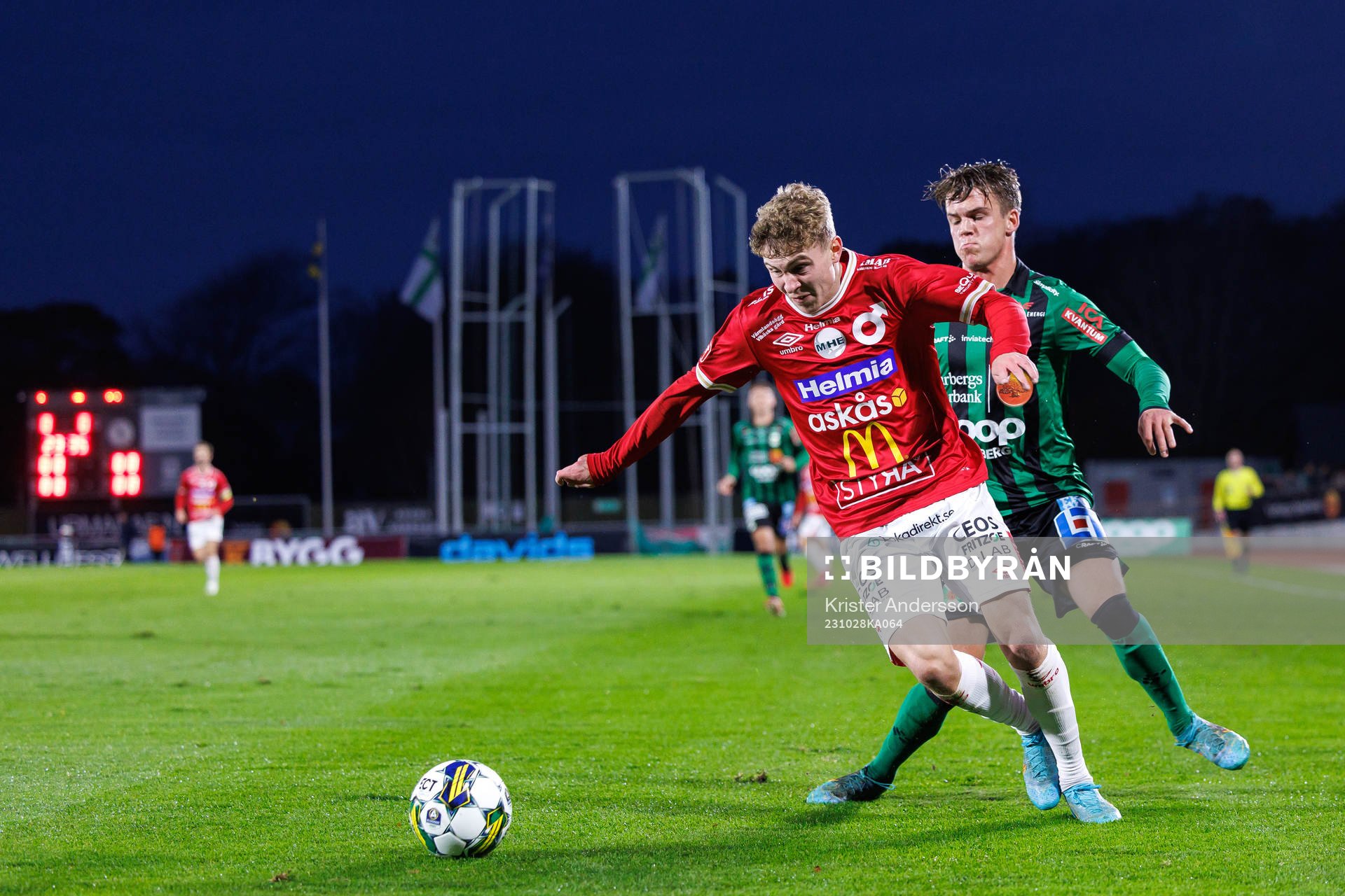 Varbergs Victor Karlsson och Degerfors Hugo Bolin