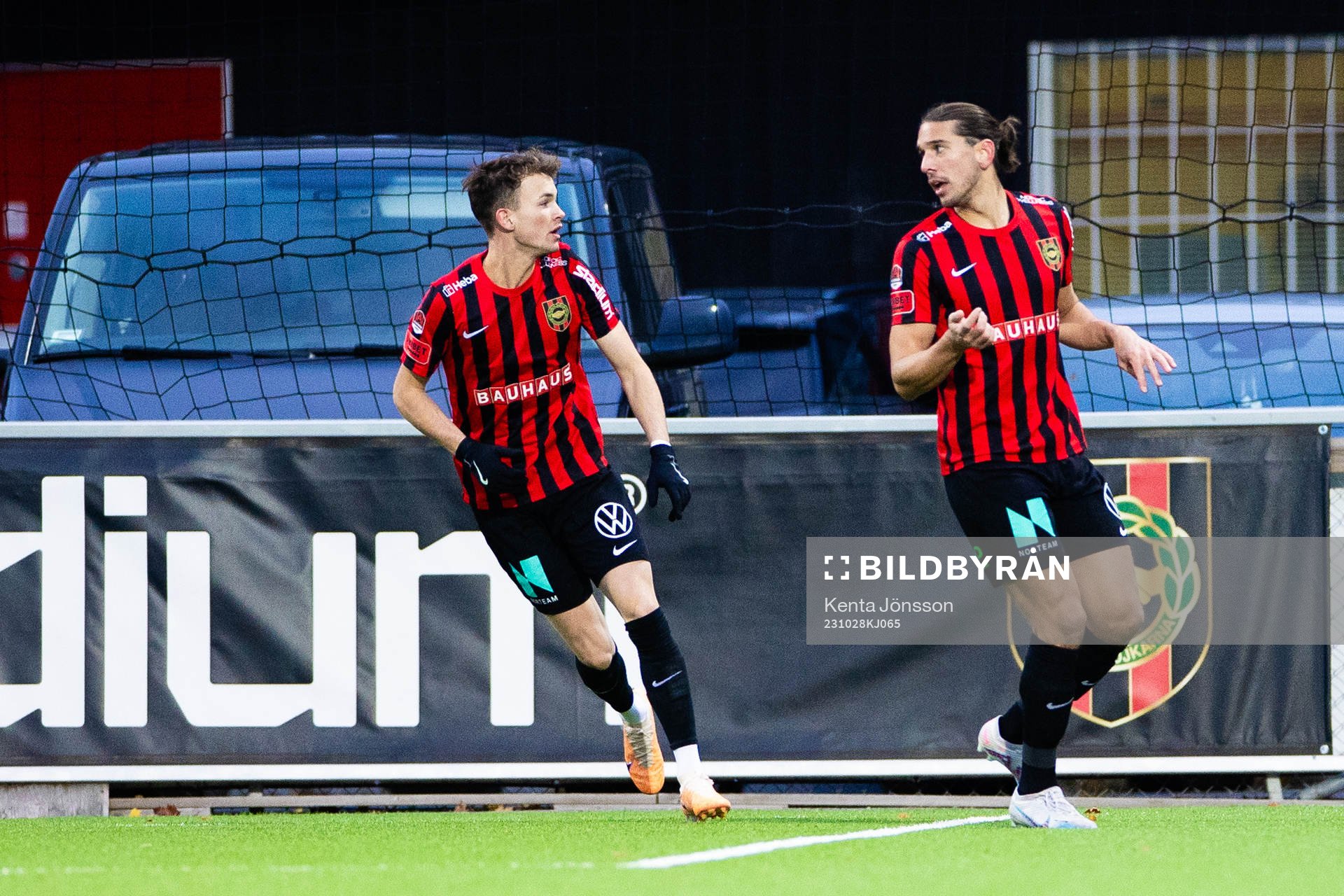 Brommapojkarnas Nikola Vasic jublar