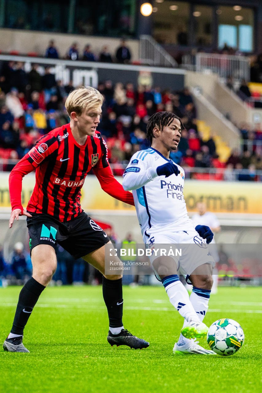 Brommapojkarnas Alexander Jensen och Djurgårdens Felix Va