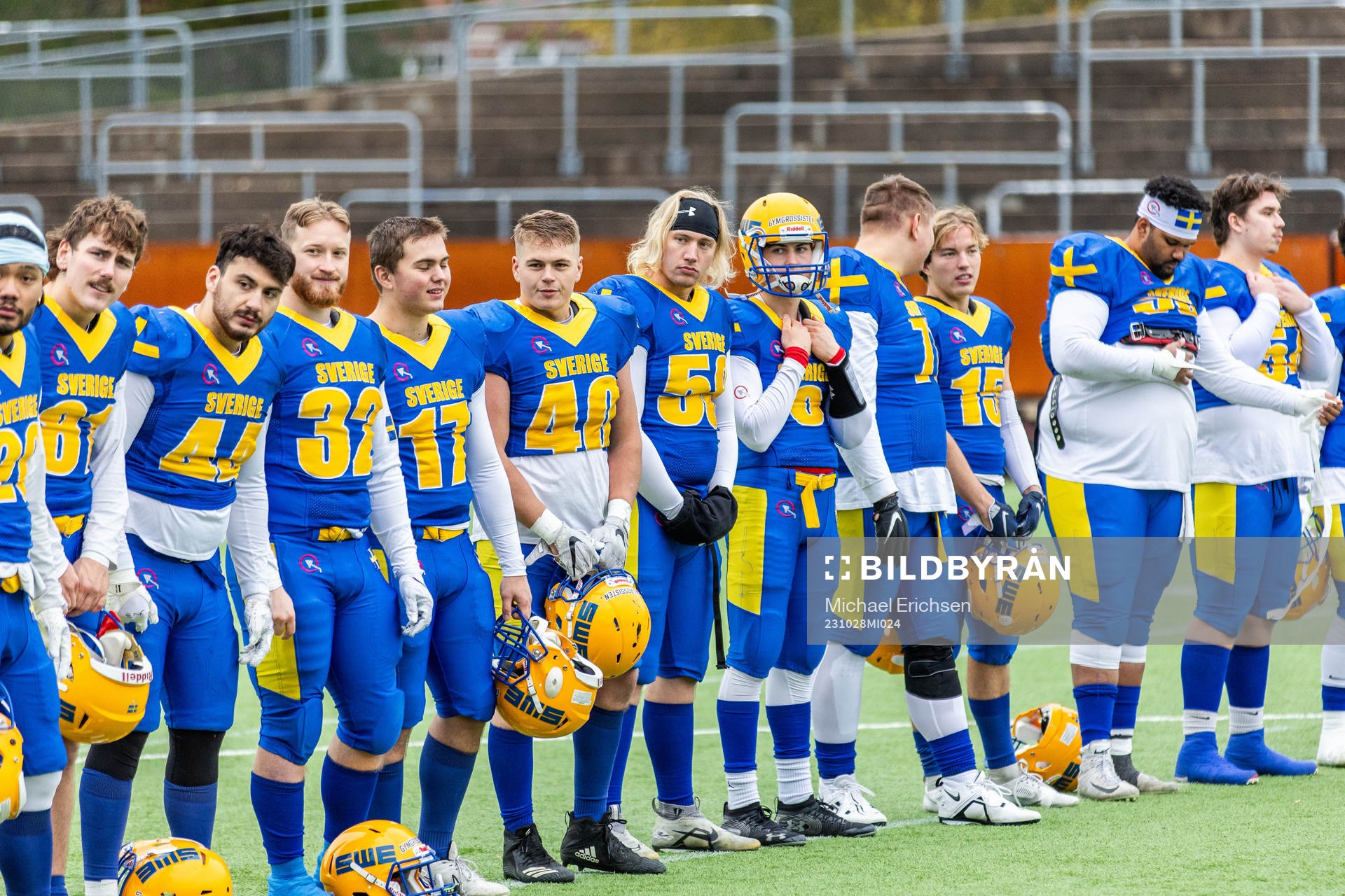 Players of Sweden look dejected