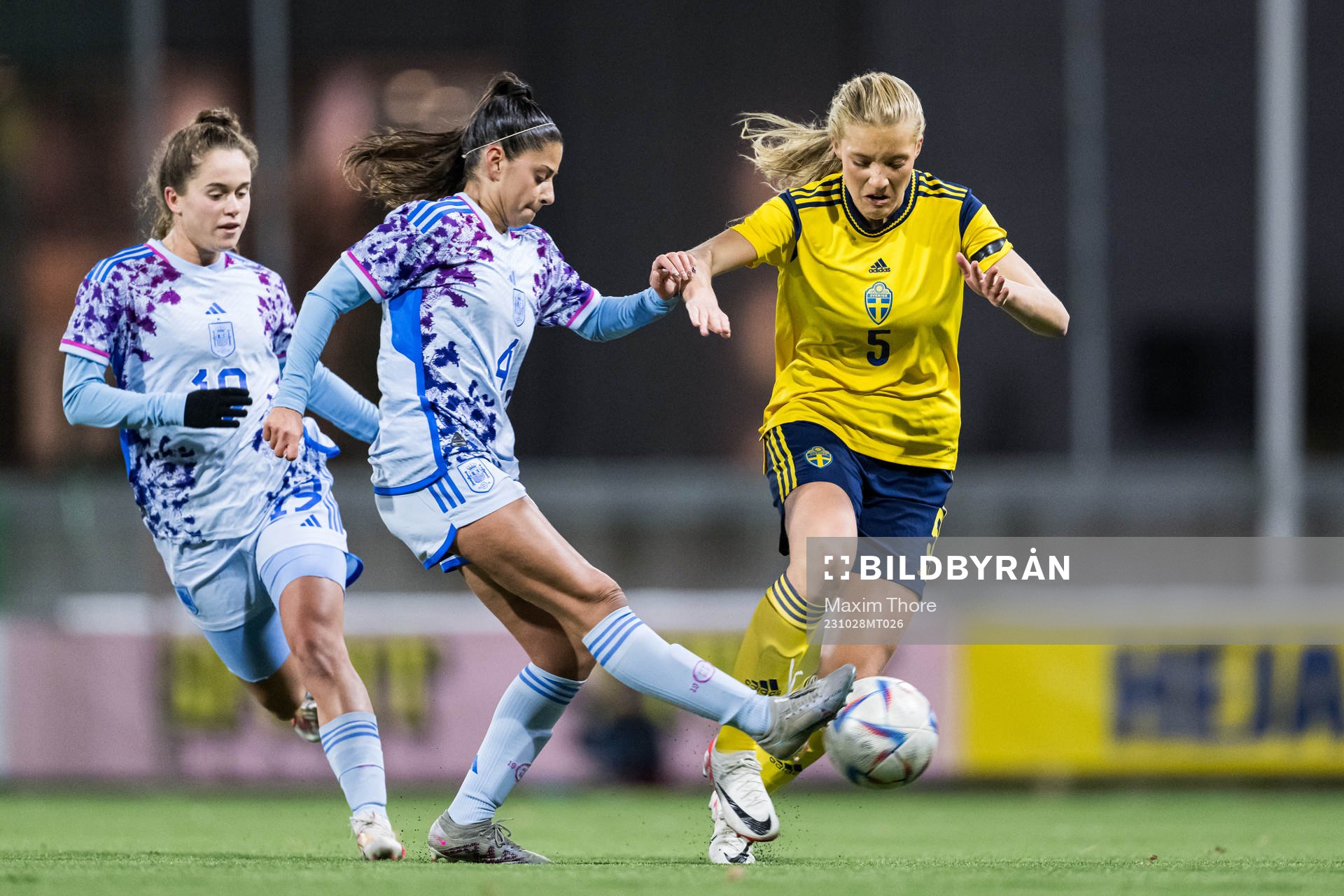 Noemi of Spain and Smilla Holmberg of Sweden
