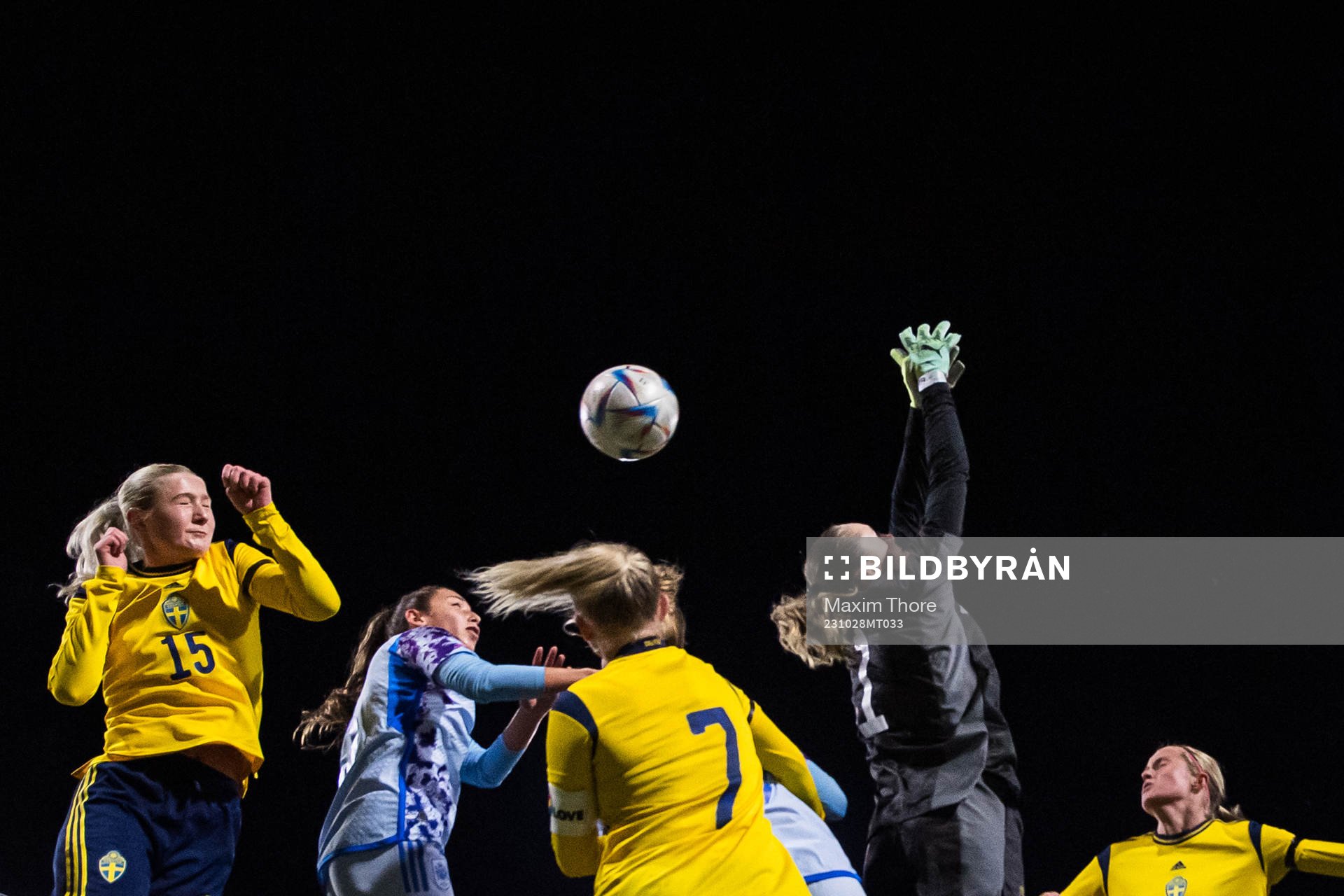 goalkeeper Julia Cavander and Alexandra Larsson of Sweden