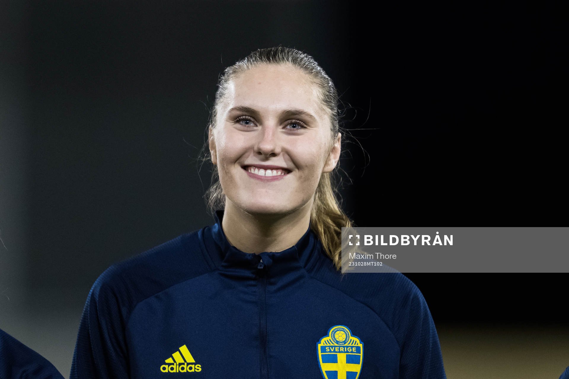 Goalkeeper Julia Cavander of Sweden at line up