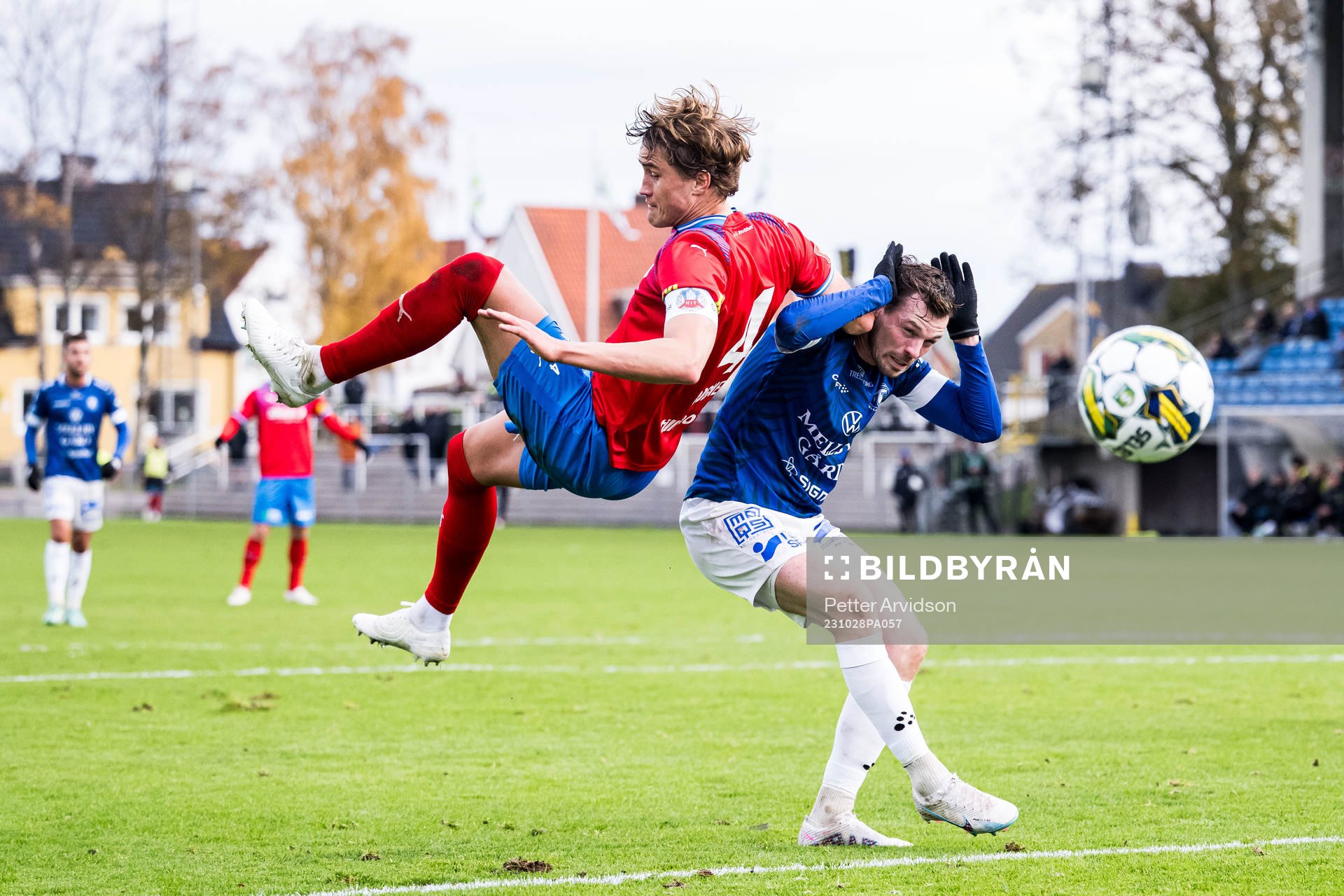 Helsingborgs Thomas Pauck Rogne och Trelleborgs Haris Brkic
