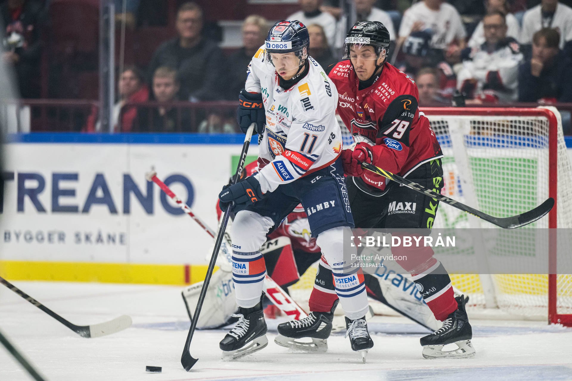 Växjö Lakers HCs Kalle Kossila och IF Malmö Redhawks