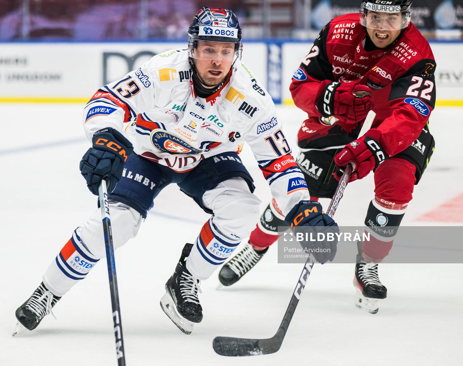 Växjö Lakers HCs Dylan McLaughlin och IF Malmö Redhawks