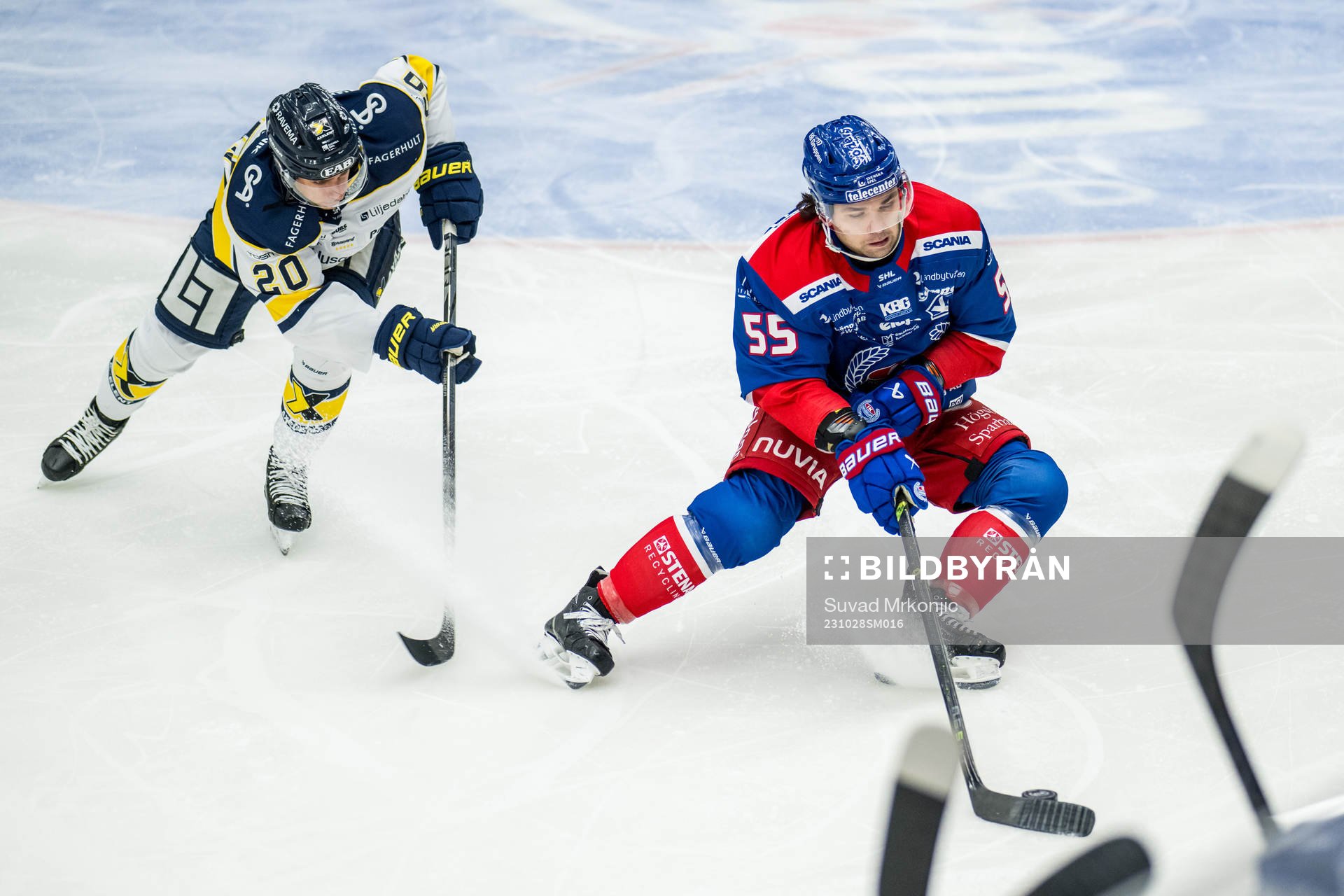 HV71s André Petersson och Oskarshamns David Quenneville