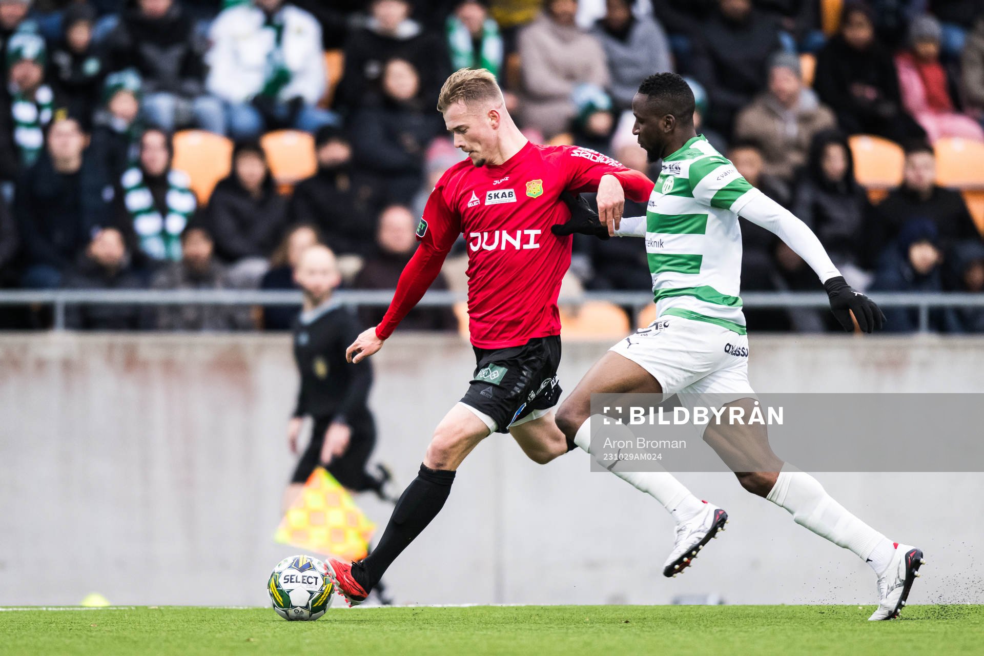 GAISs Alexander Ahl Holmström och Västerås SKs Frederic