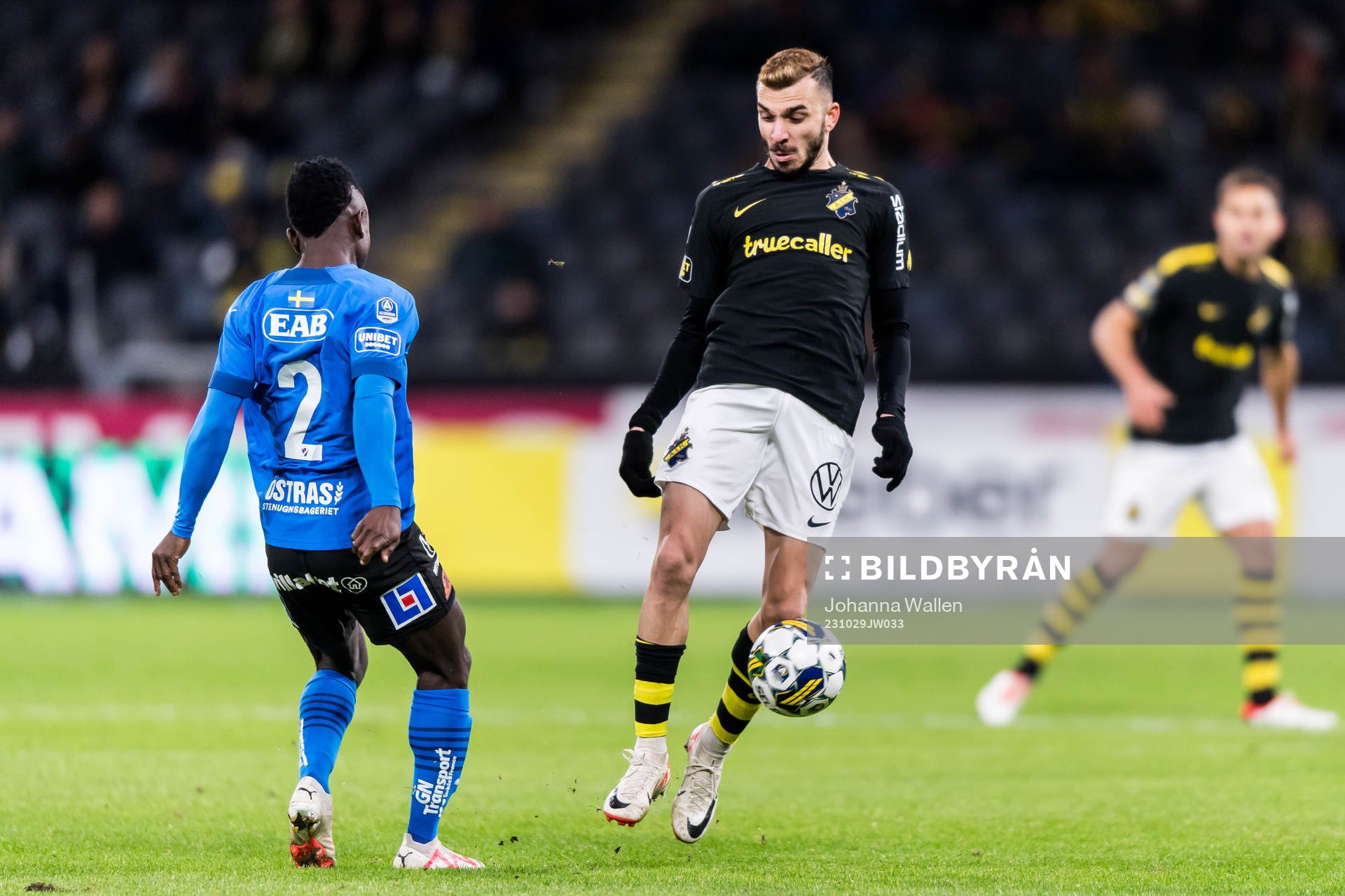 Halmstads Thomas Boakye och AIKs Ioannis Pittas