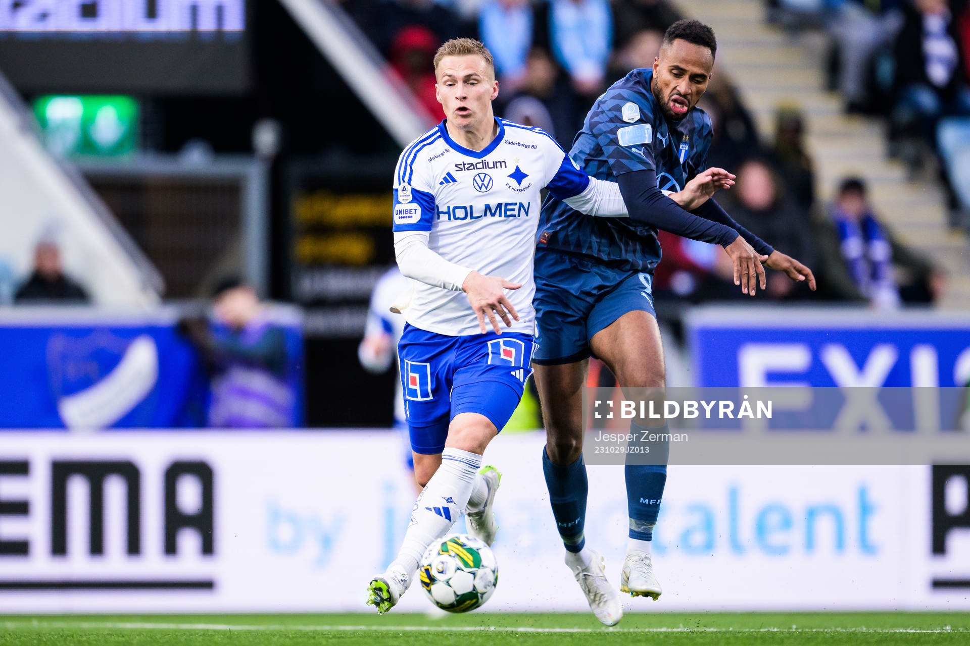 IFK Norrköpings Marco Lund Nielsen och Malmö FFs Isaac