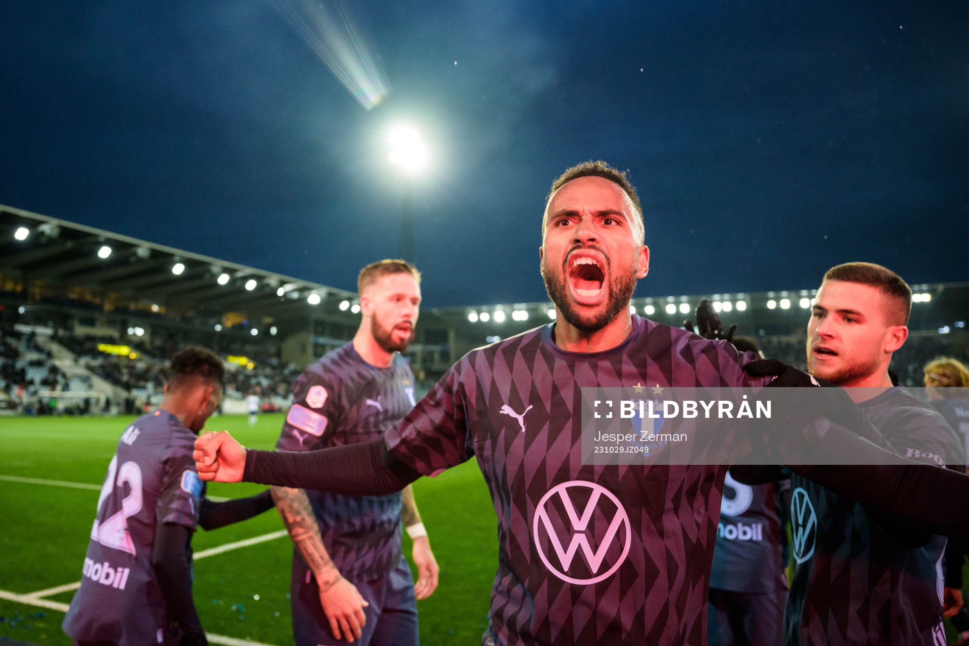 Malmö FFs Isaac Kiese Thelin jublar