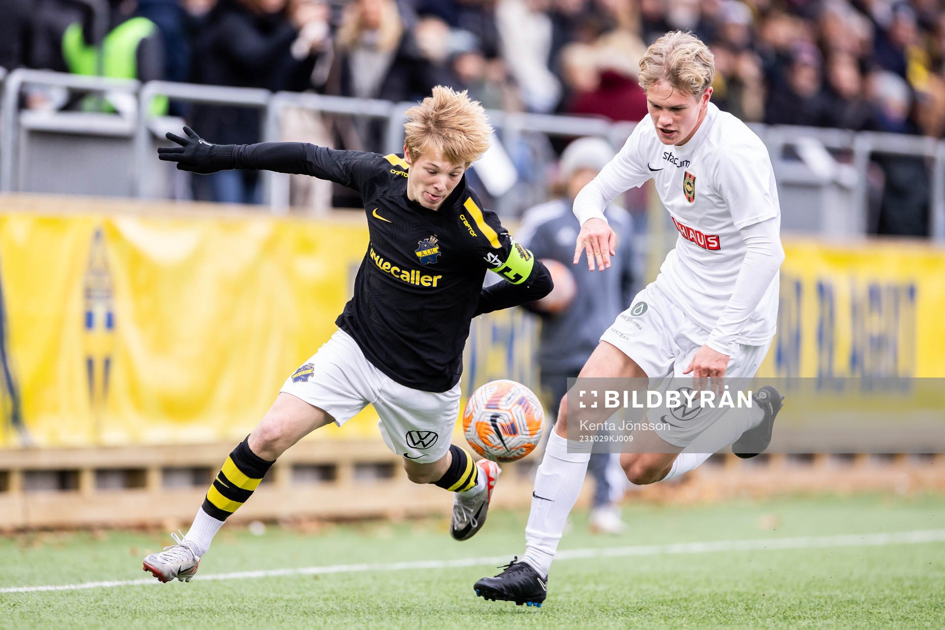 AIKs Sixten Gustafsson och Brommapojkarnas Jacob Ringqvist