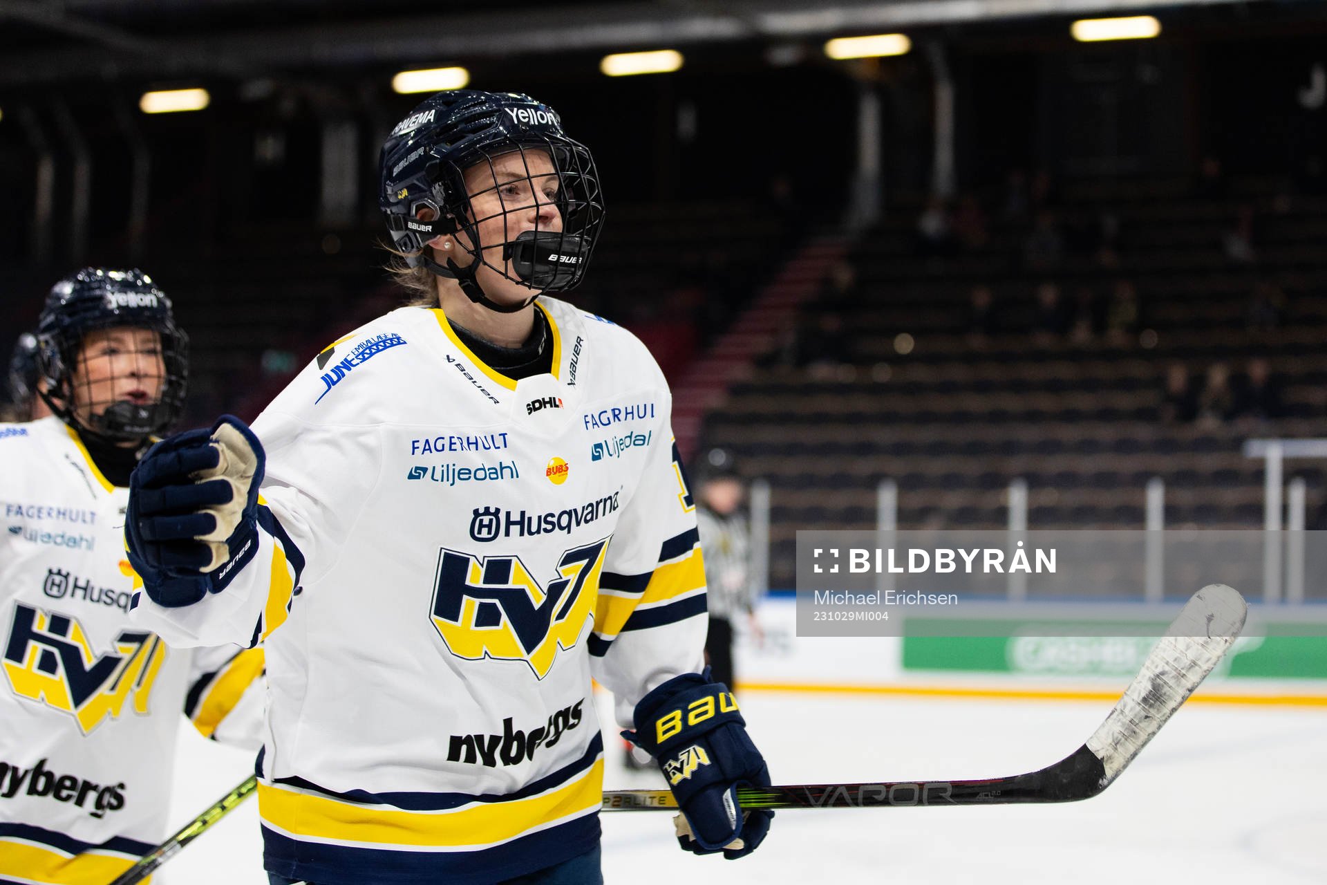 HV71s Evelina Arvidsson jublar