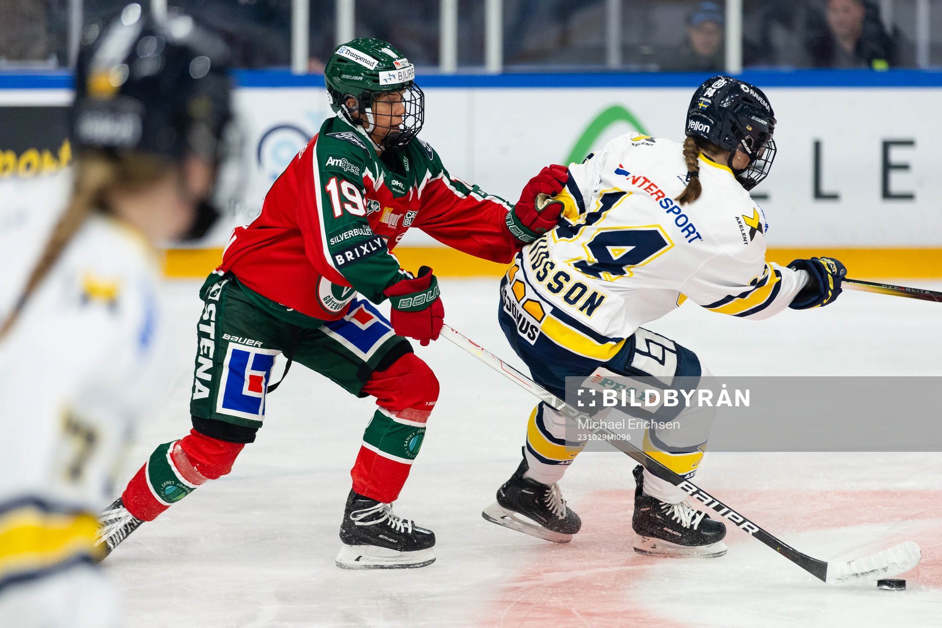 Frölundas Matilda Nilsson och HV71s Evelina Arvidsson