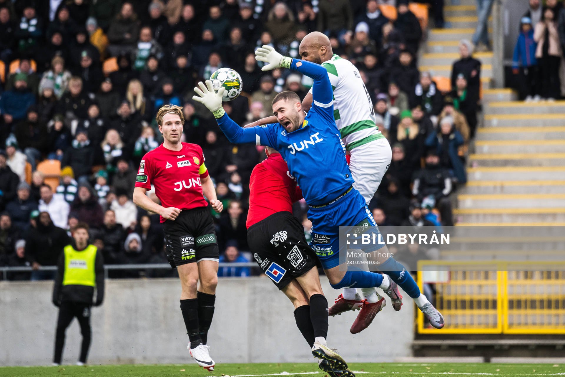 GAISs målvakt Mergim Krasniqi och Västerås SKs Jabir
