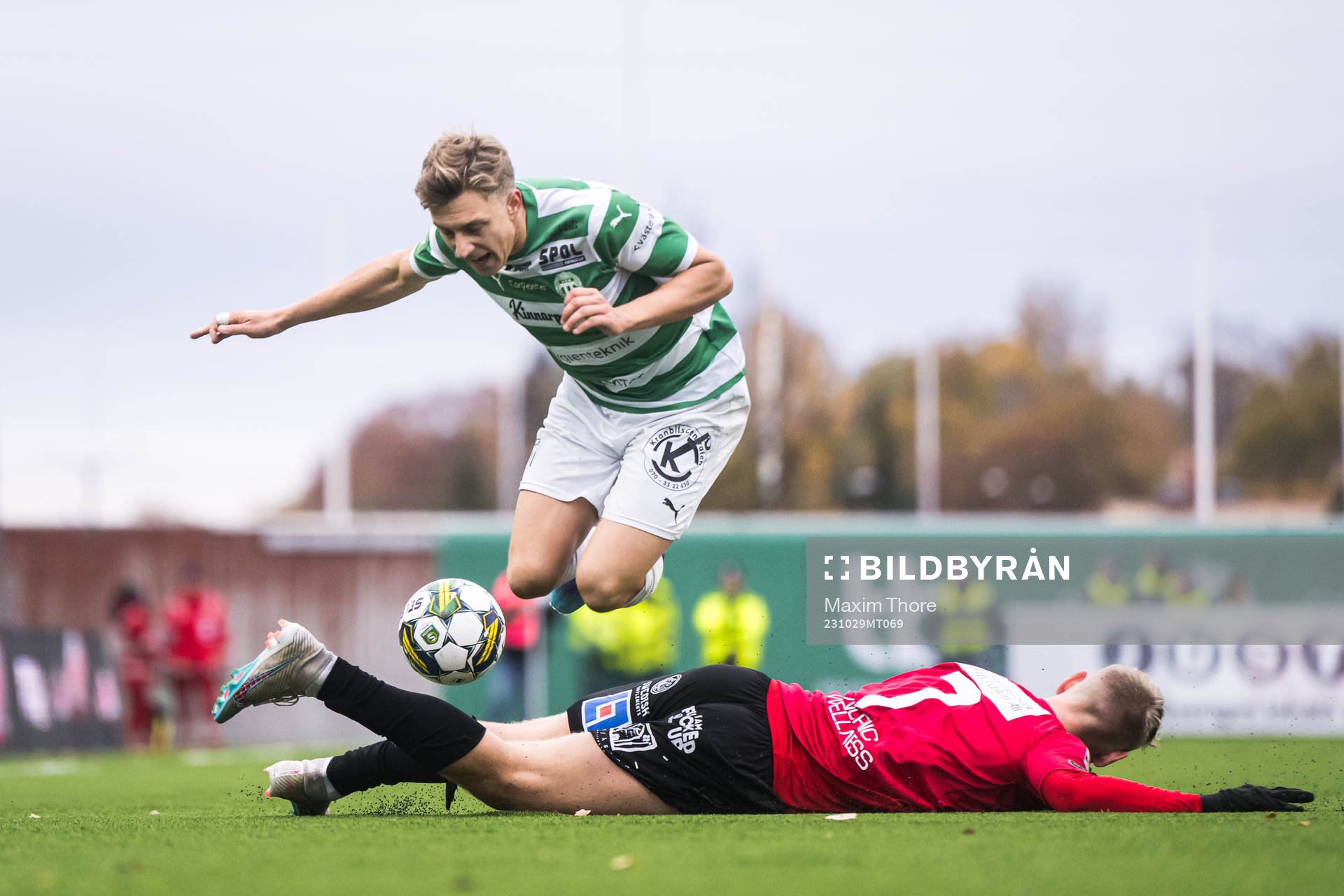 Västerås SKs Simon Gefvert och GAIS Joackim Åberg