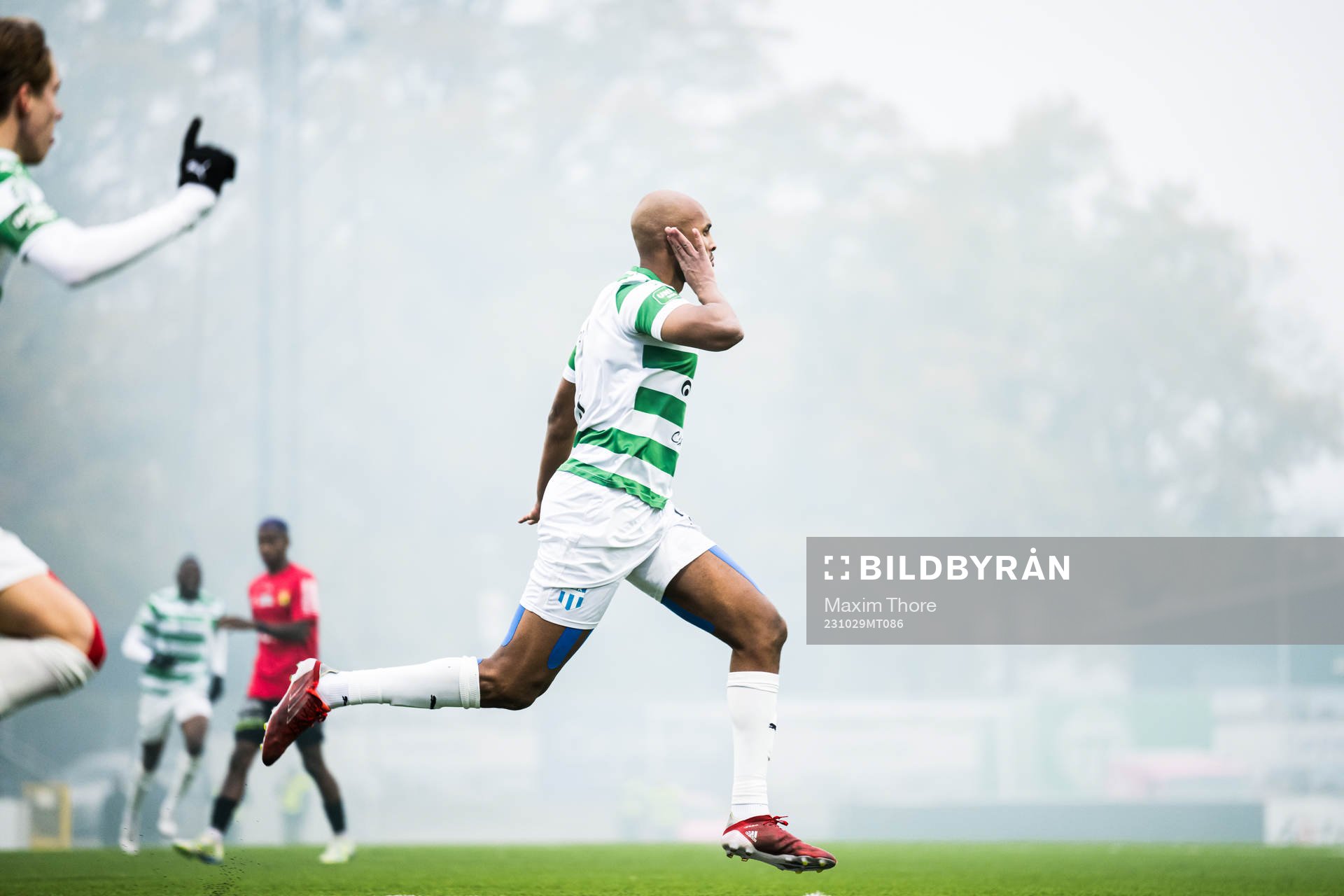Västerås SKs Jabir Abdihakim Ali jublar