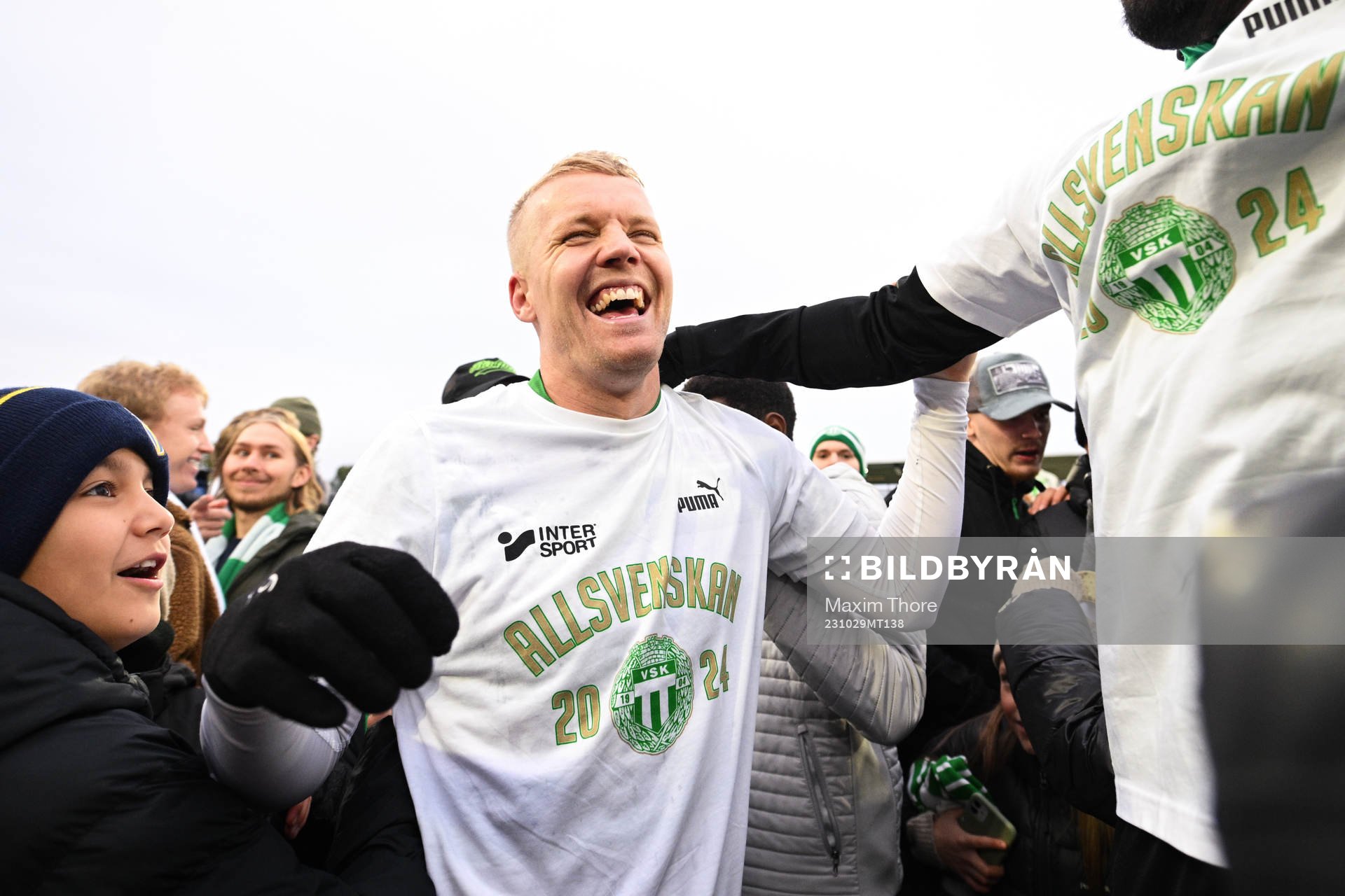 Västerås Simon Johansson jublar över avancemanget till