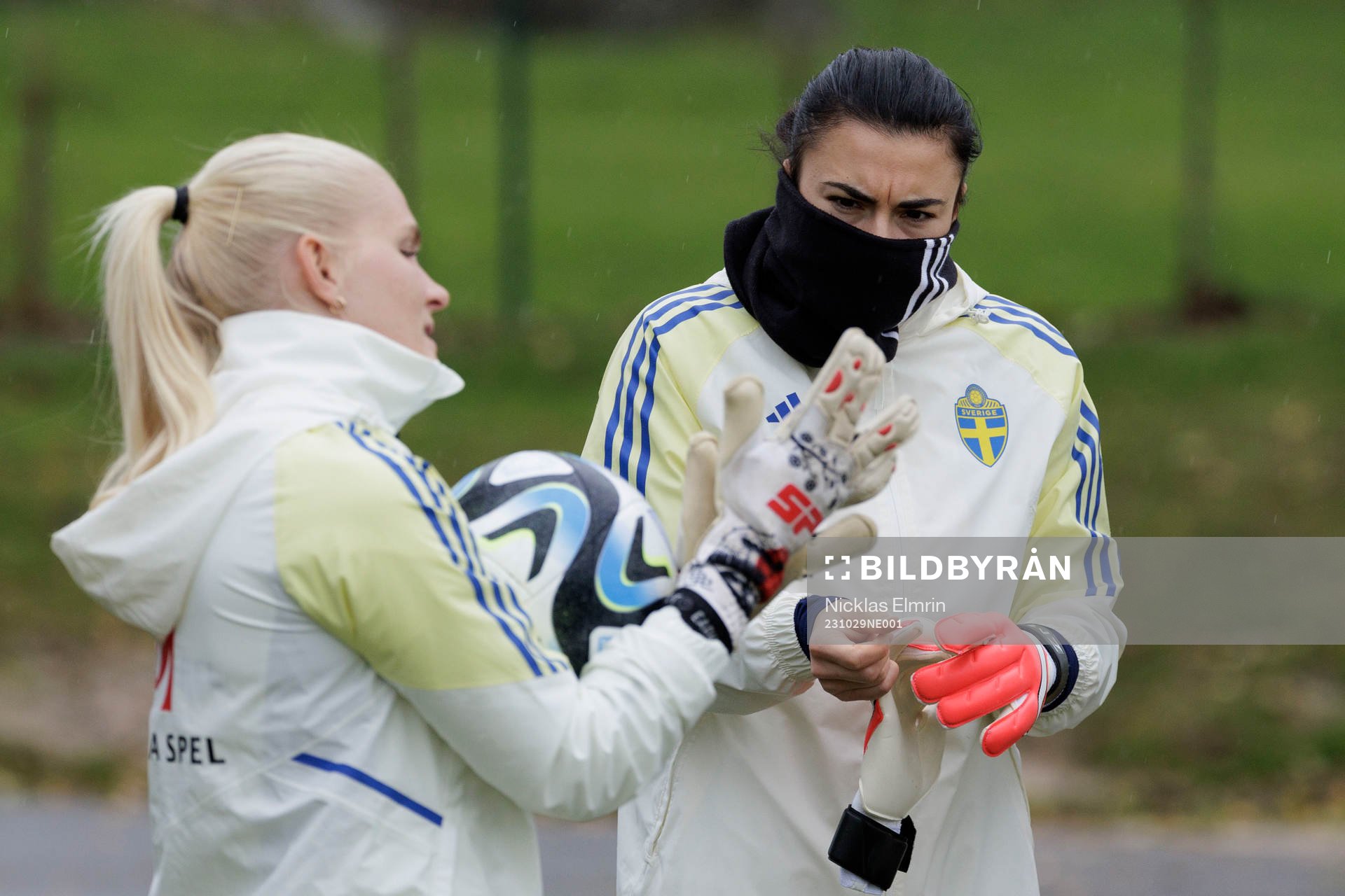 goalkeeper Emma Holmgren and Zecira Musovic  of the Swedish