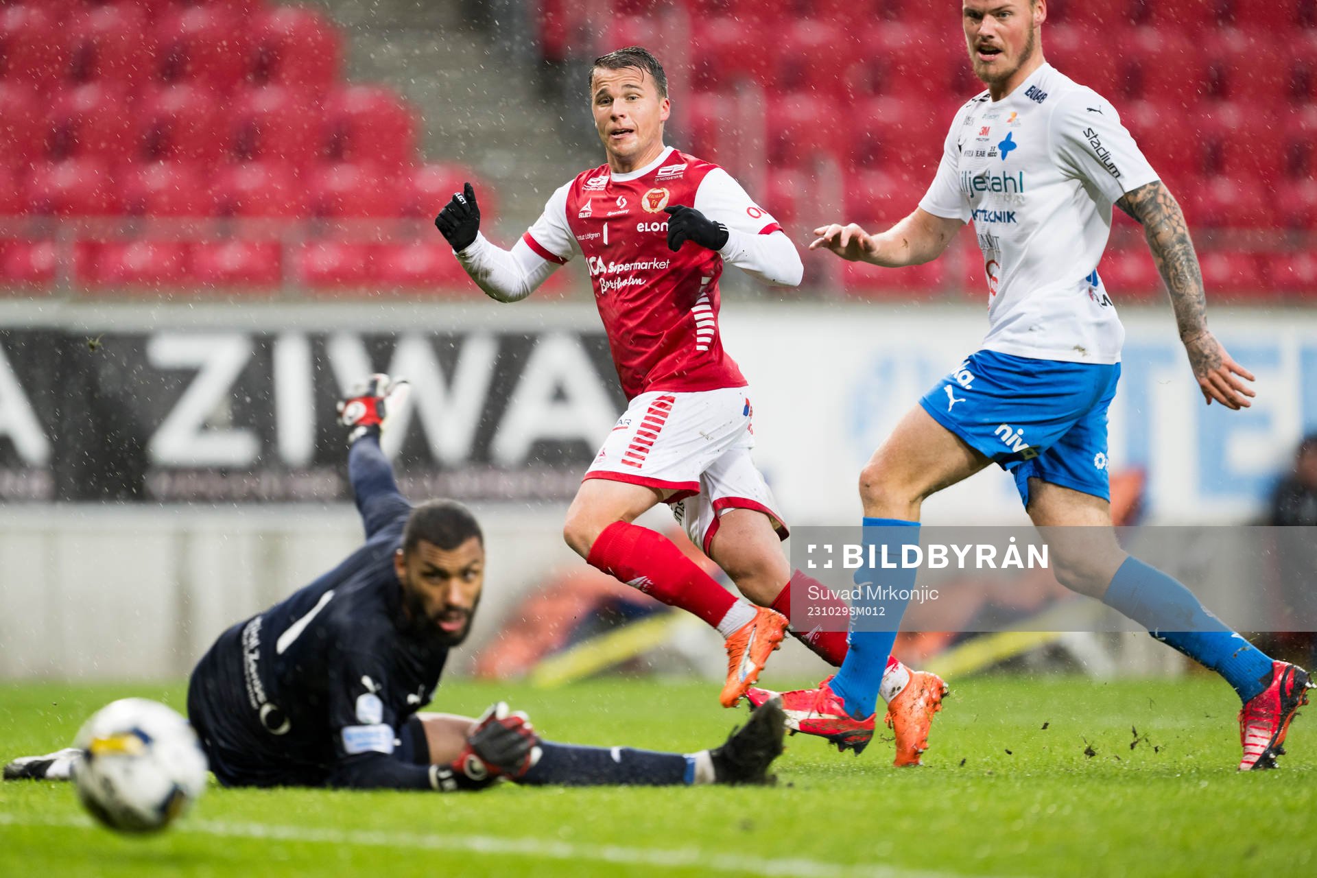 Västerås målvakt Anton Fagerström och Kalmars Simon