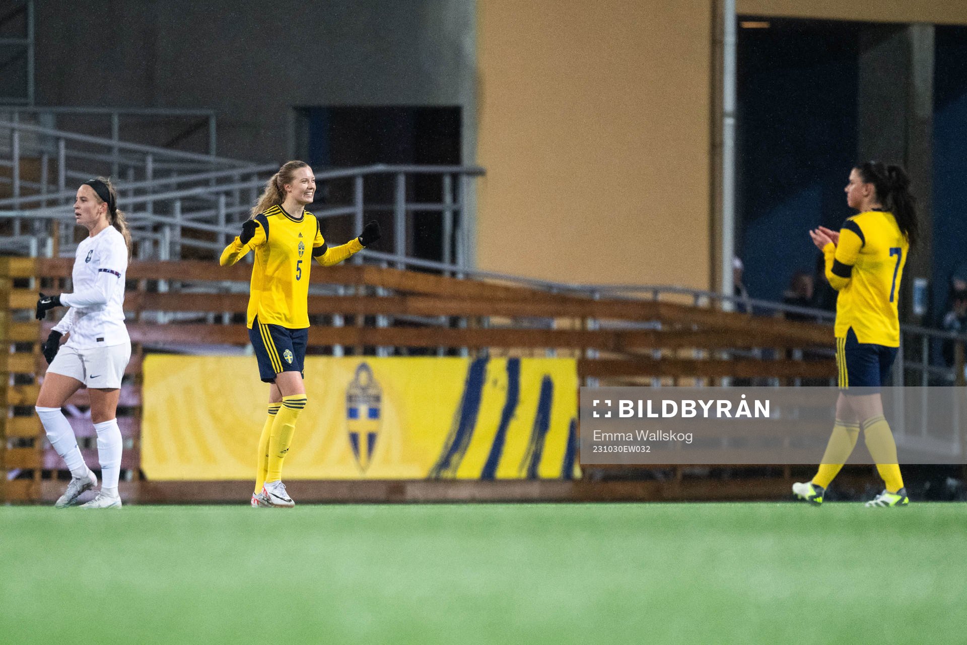 Ebba Handfast and Emilia Pelgander of Sweden celebrate